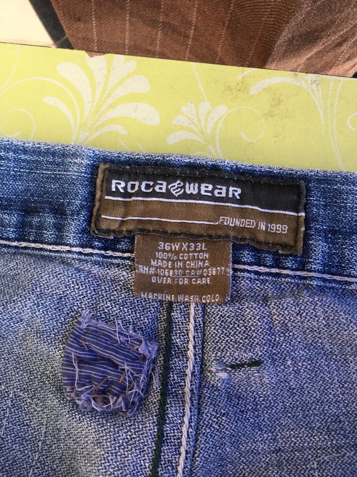 Rocawear × Vintage Roca wear embroidered patches Size US 37 - 12 Thumbnail