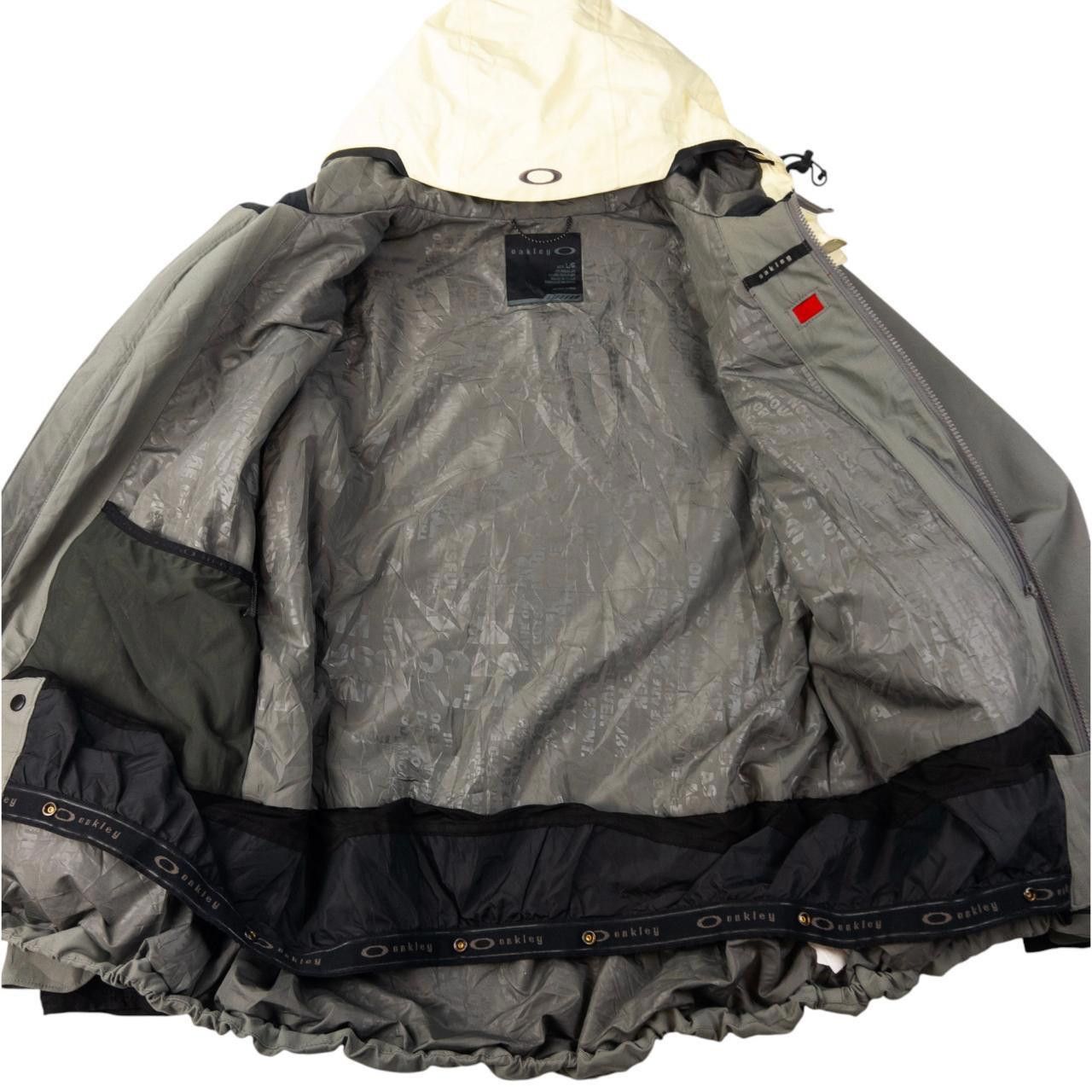 Oakley Vintage Oakley Zip Up Snowboarding Jacket Size L Size US L / EU 52-54 / 3 - 5 Thumbnail
