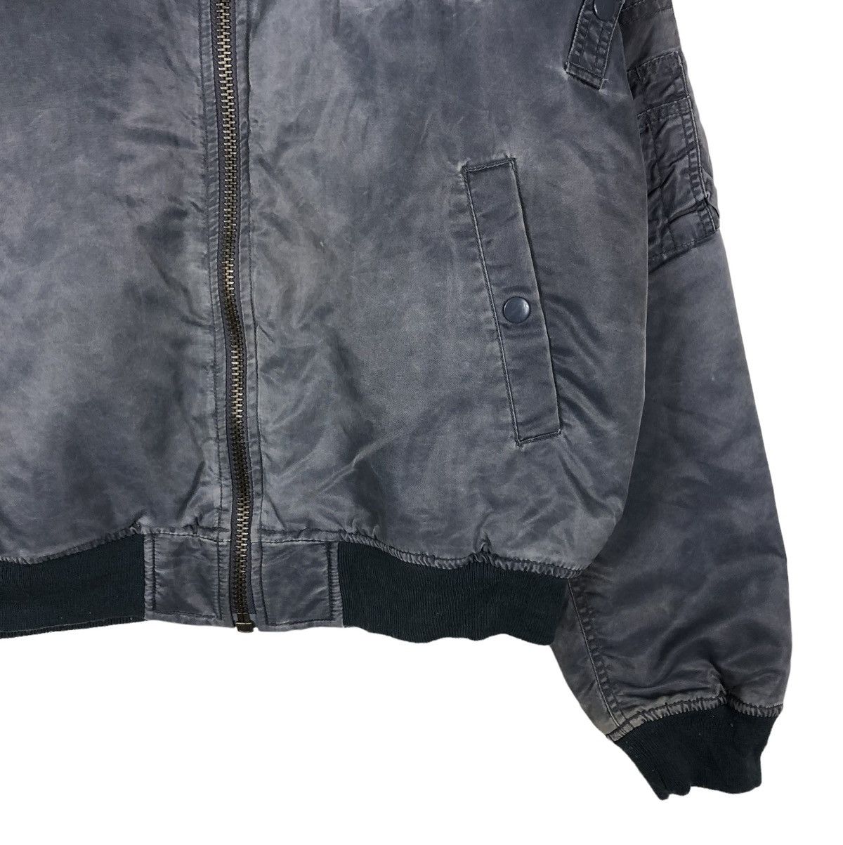 Japanese Brand 🔥RIOT RIOT VINTAGE BOMBER JACKET FLY SUNTORY COFFEE BOSS Size US L / EU 52-54 / 3 - 6 Thumbnail