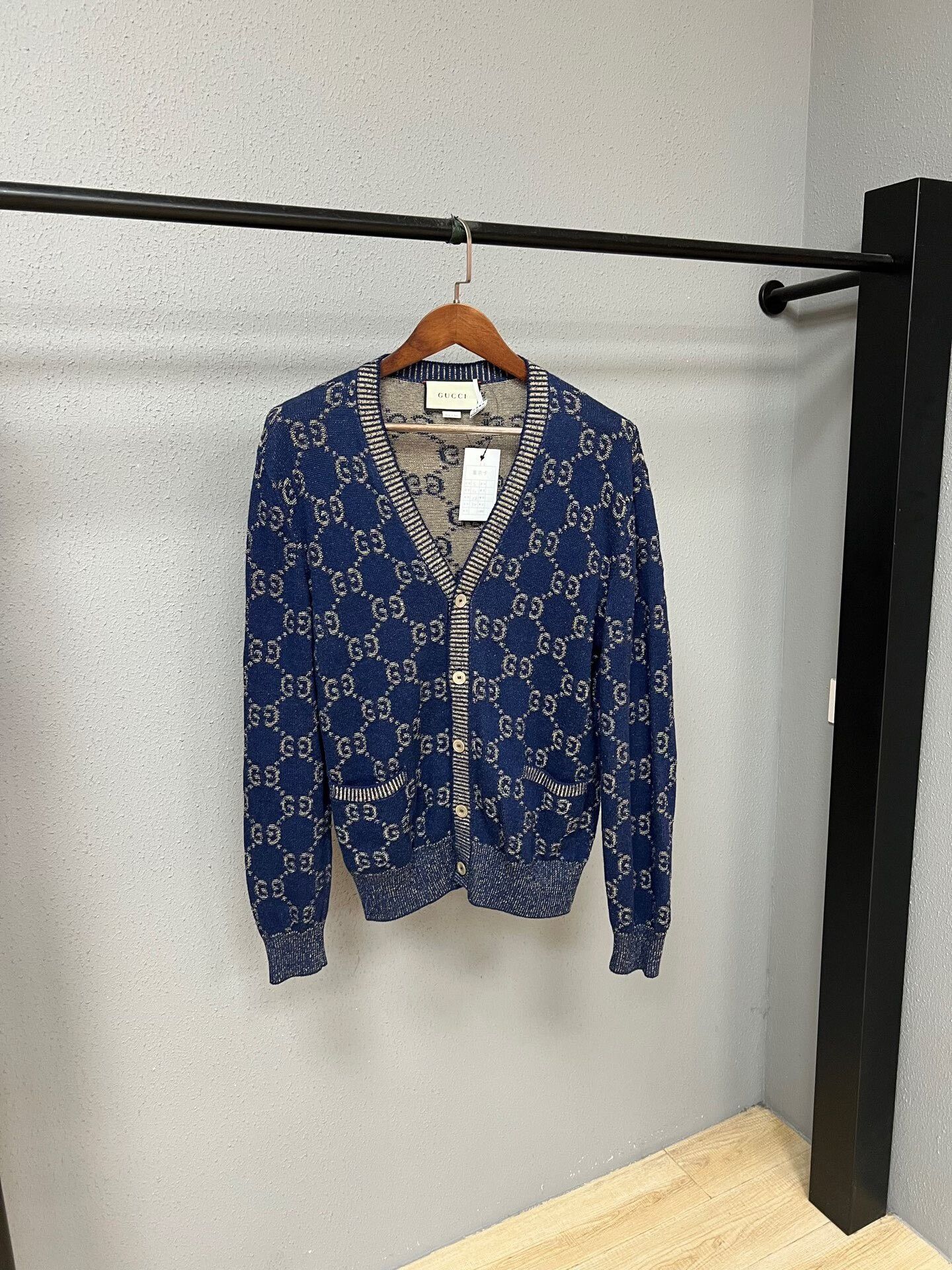 Gucci gucci blue patterned cardigan in size small Size S / US 4 / IT 40 - 1 Thumbnail