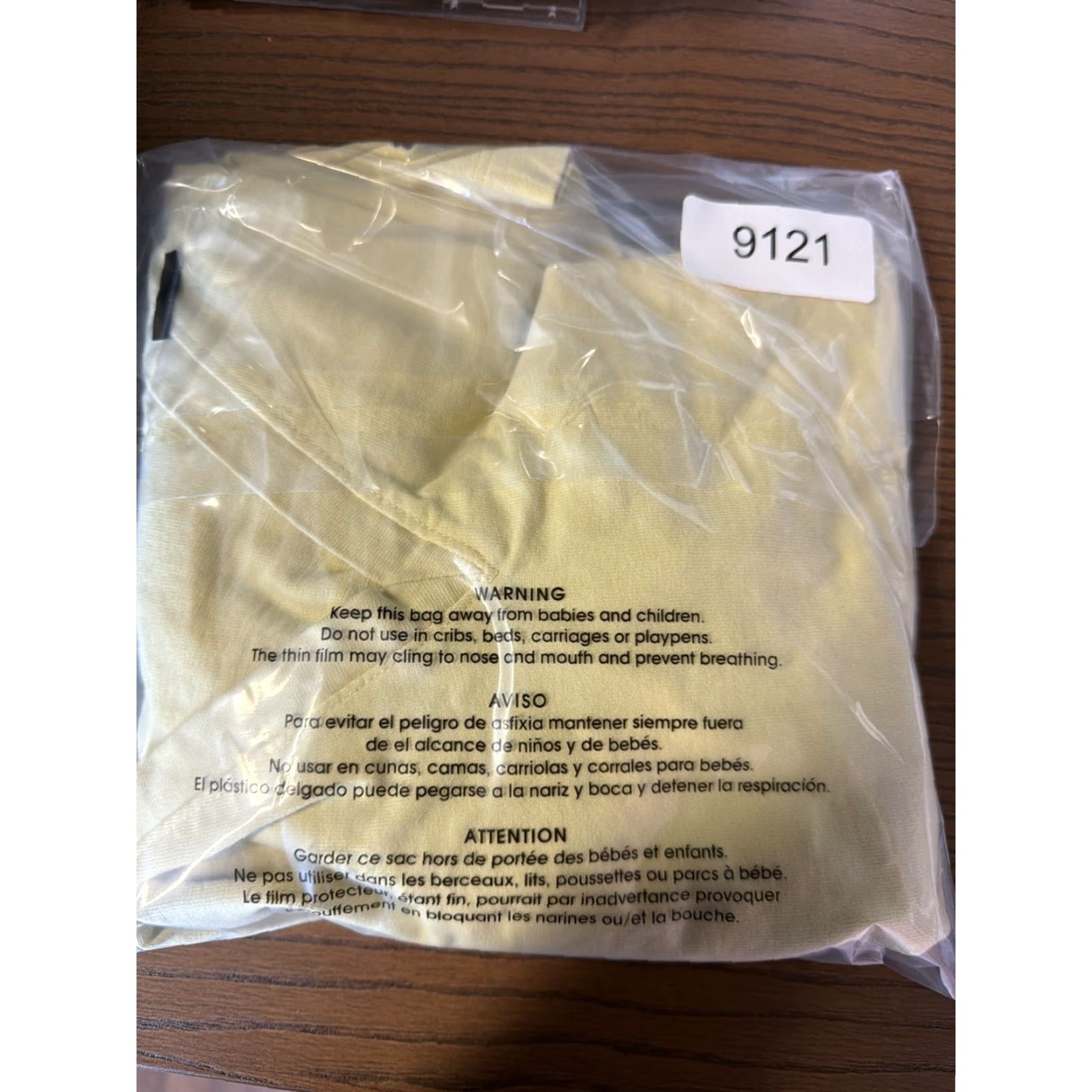Zara Zara Women's Yellow Short Sleeve Boxy V-Neck T-Shirt Tee Top Size Small Size S / US 4 / IT 40 - 4 Thumbnail