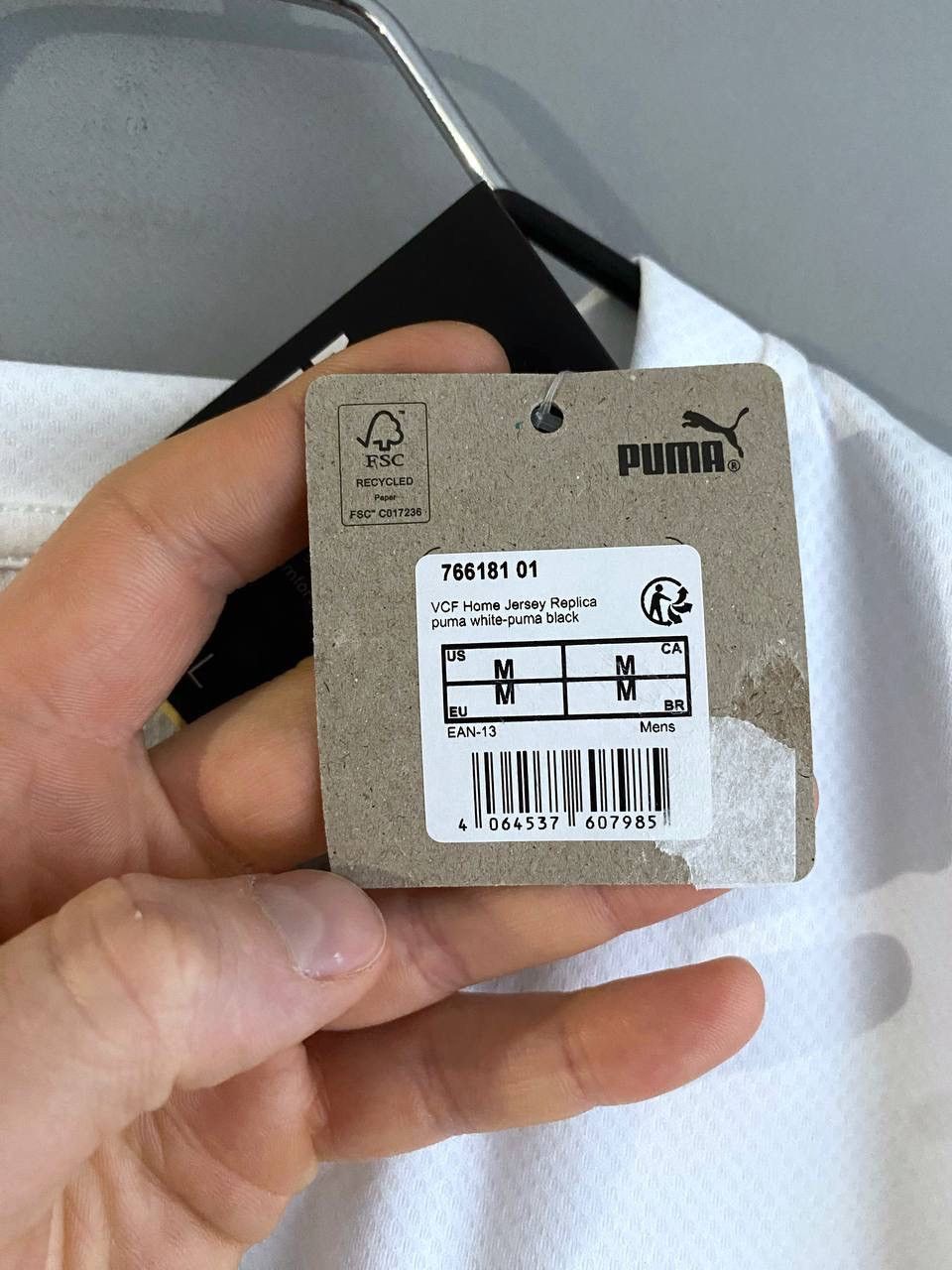 Puma Puma Valencia CF 2022/2023 Home Soccer Jersey, Size M Size US M / EU 48-50 / 2 - 17 Thumbnail