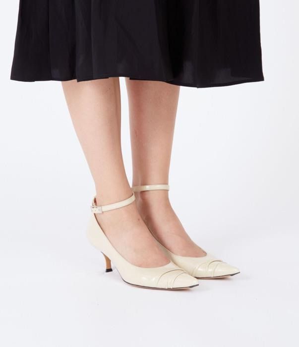 Maison Margiela o1bcso1str0226 Kinkiest Pumps in Beige Size US 6 / IT 36 - 6 Thumbnail