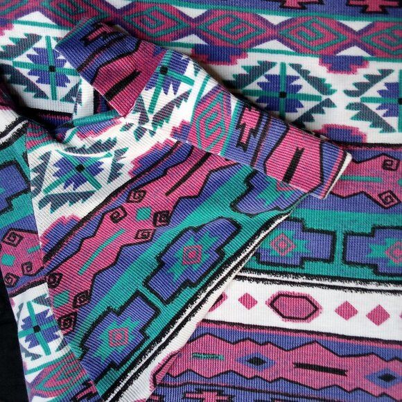 Vintage Vintage Denim Republic Southwest Aztec Pattern T-Shirt Size L / US 10 / IT 46 - 3 Thumbnail