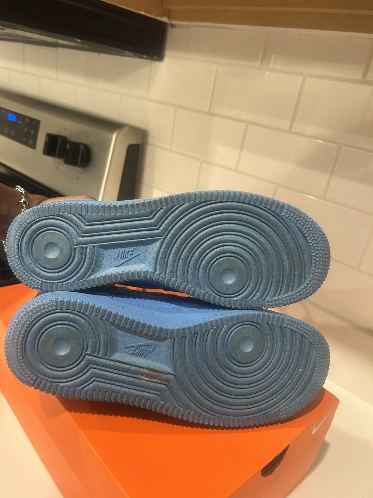 Nike × Off-White Off White Air Force 1 MCA University Blue Size US 7.5 / EU 40-41 - 7 Thumbnail