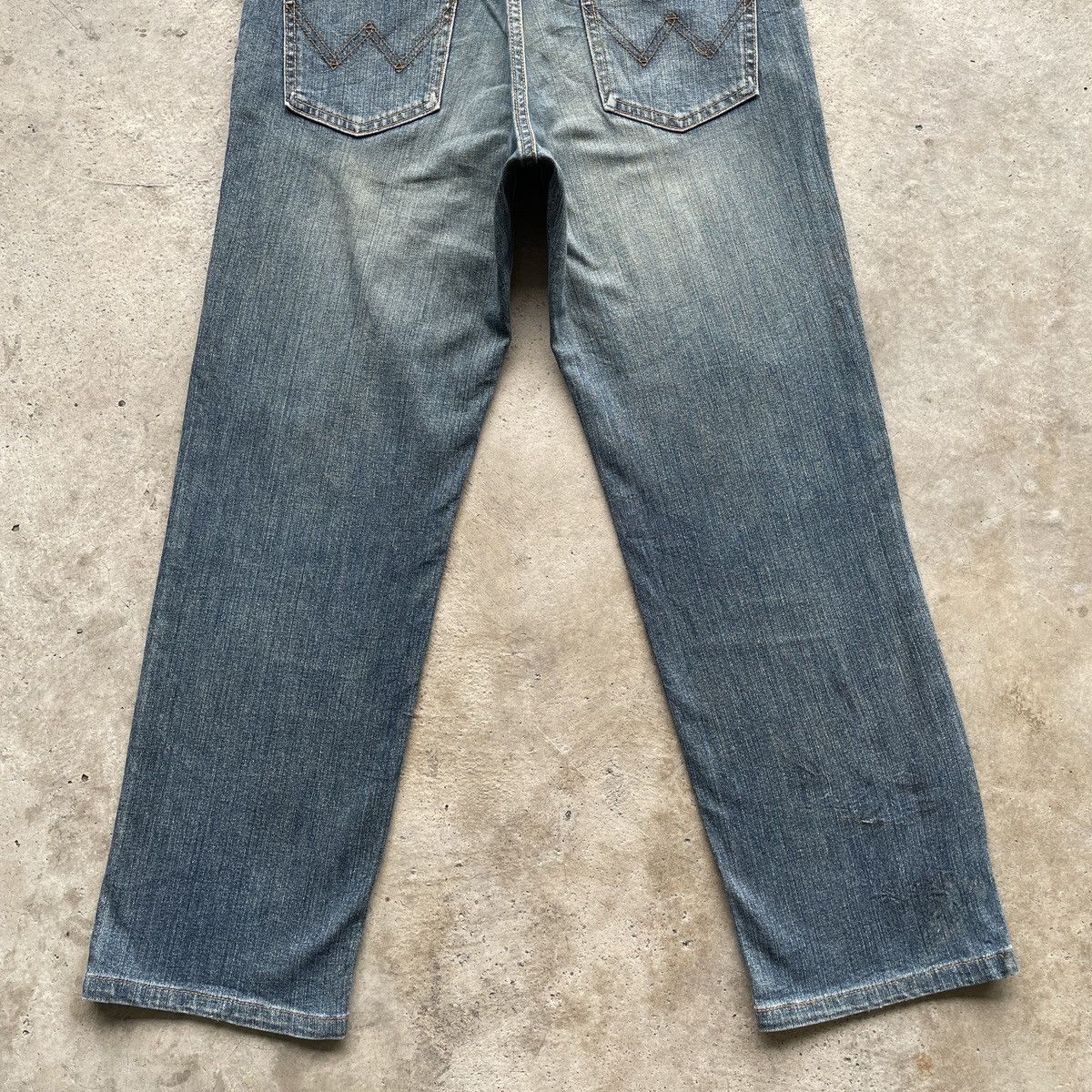 Jean × Vintage × Wrangler Vintage Faded Wrangler Denim Jeans Distressed Pamts W31 Size US 31 - 11 Thumbnail