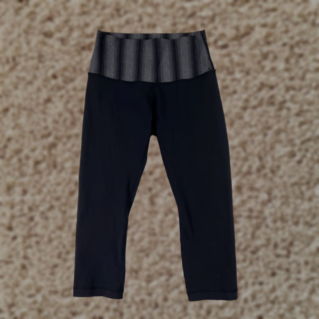 Lululemon Lululemon Leggings Womens 6 Black Gray High Rise Pockets Activewear Yoga Cross Training Dance 19in Inseam Womens Size 28" / US 6 / IT 42 - 1 Thumbnail