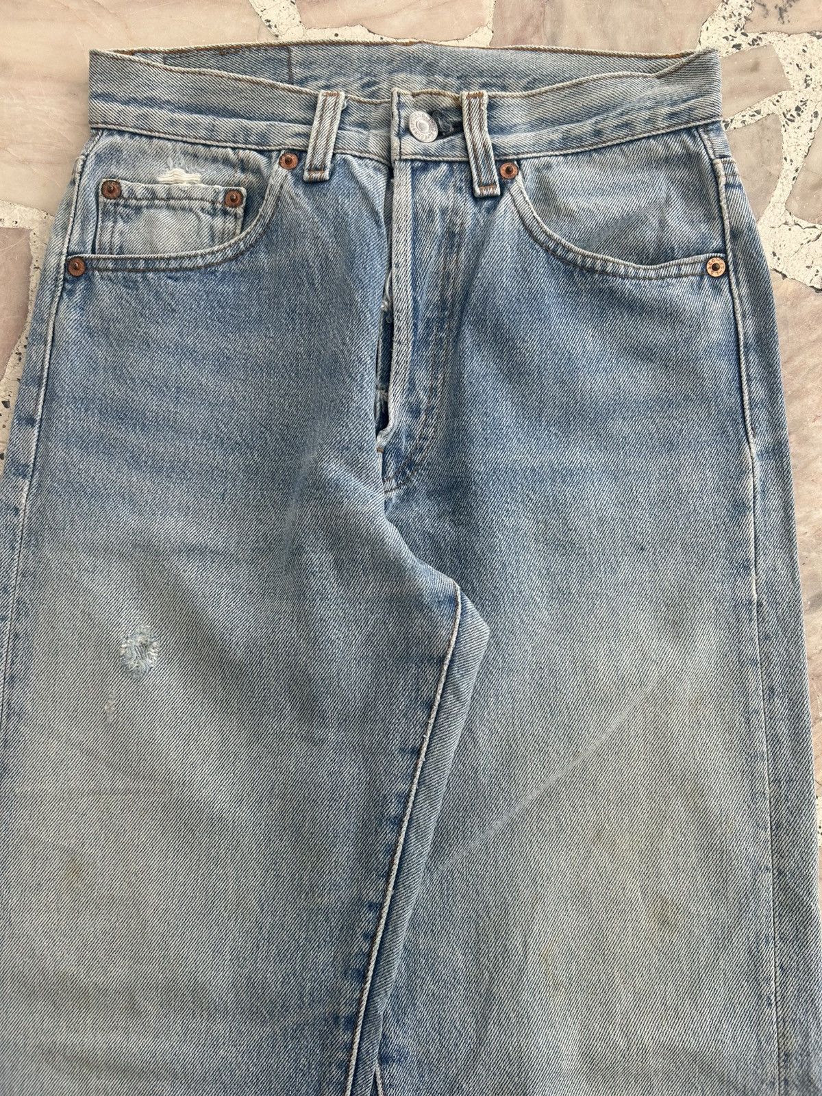 Levi's Levis Vintage 501xx Japan Ripped Jeans Size 24" / US 00 / IT 34 - 4 Thumbnail