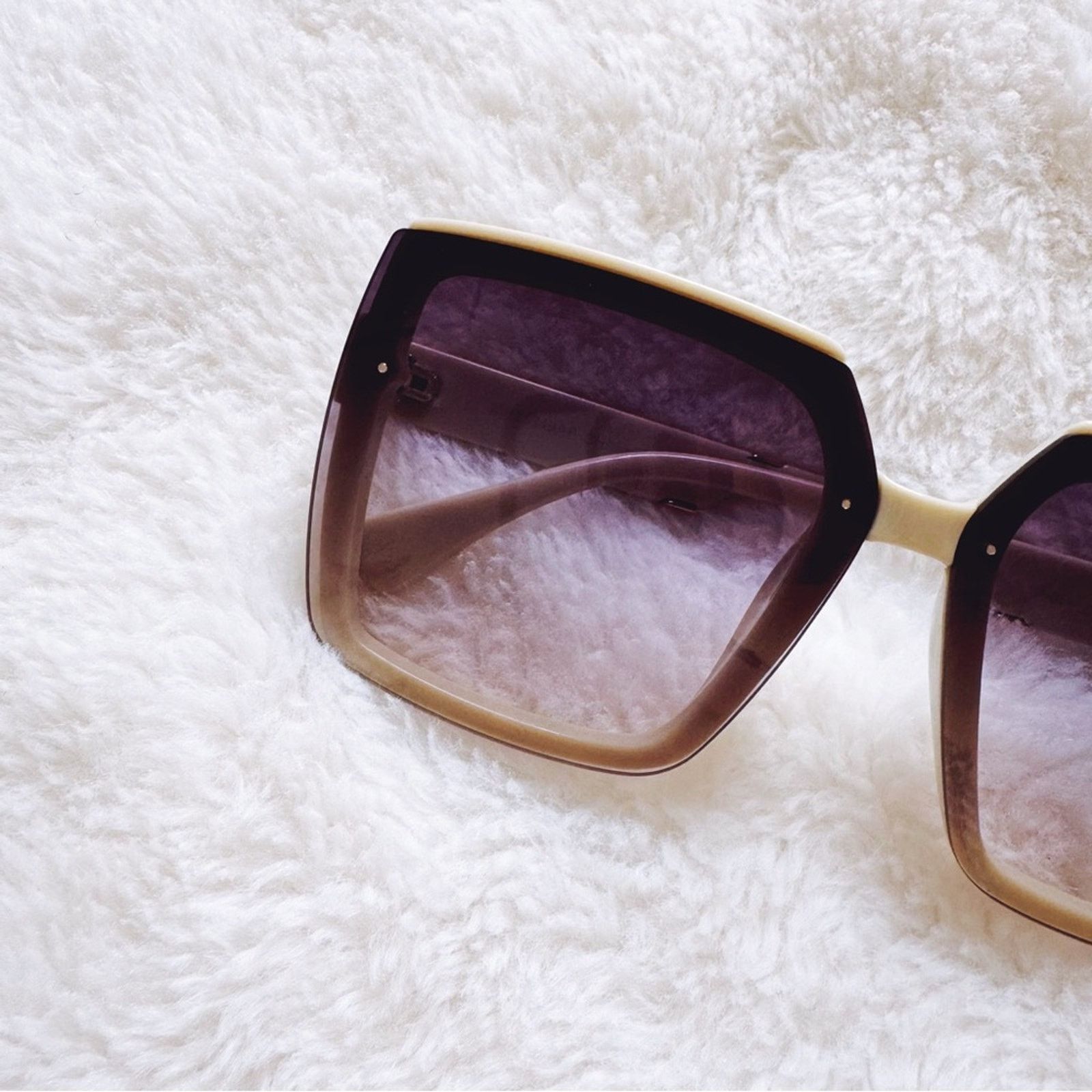 Other Gloria Cream Square Oversized Sunglasses Size ONE SIZE - 2 Thumbnail