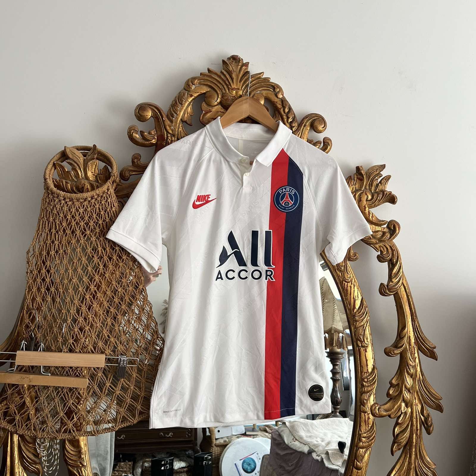 Nike Nike PSG Away Kit MATCHWORN Soccer Jersey Sz S Size US S / EU 44-46 / 1 - 1 Thumbnail
