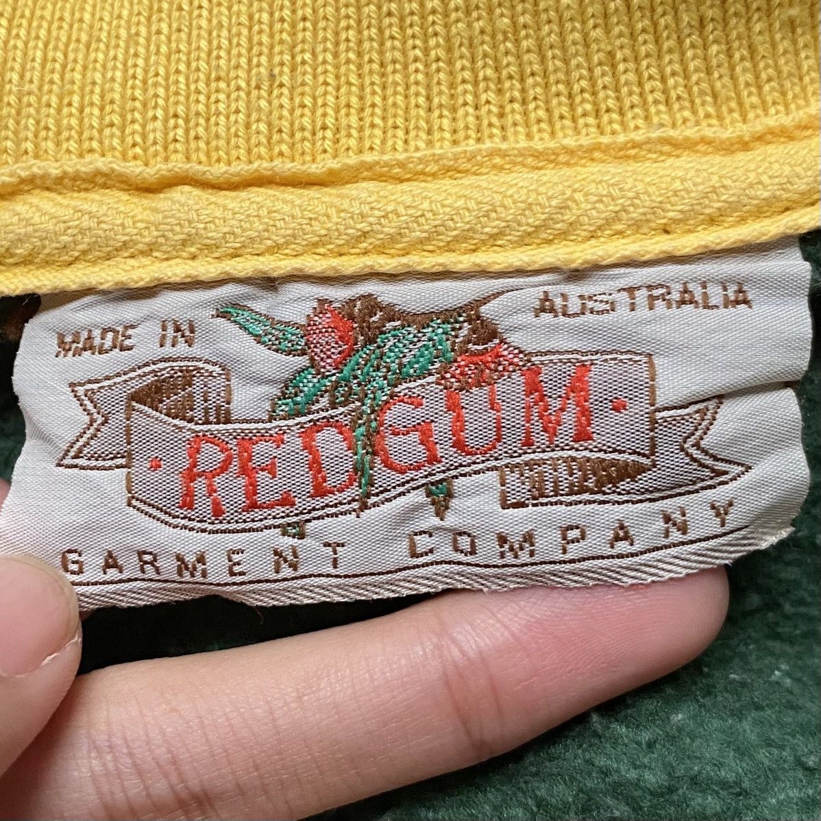 Vintage Vintage Brand Redgum Rugby T-shirt 1990s Size US M / EU 48-50 / 2 - 10 Thumbnail