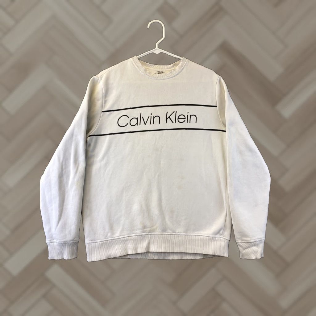 Calvin Klein VINTAGE Calvin Klein Sweatshirt Shirt Unisex M White 92-6 SZ M Sweatshirt Pullover Sweater White Unisex Mens Womens Size US M / EU 48-50 / 2 - 1 Thumbnail