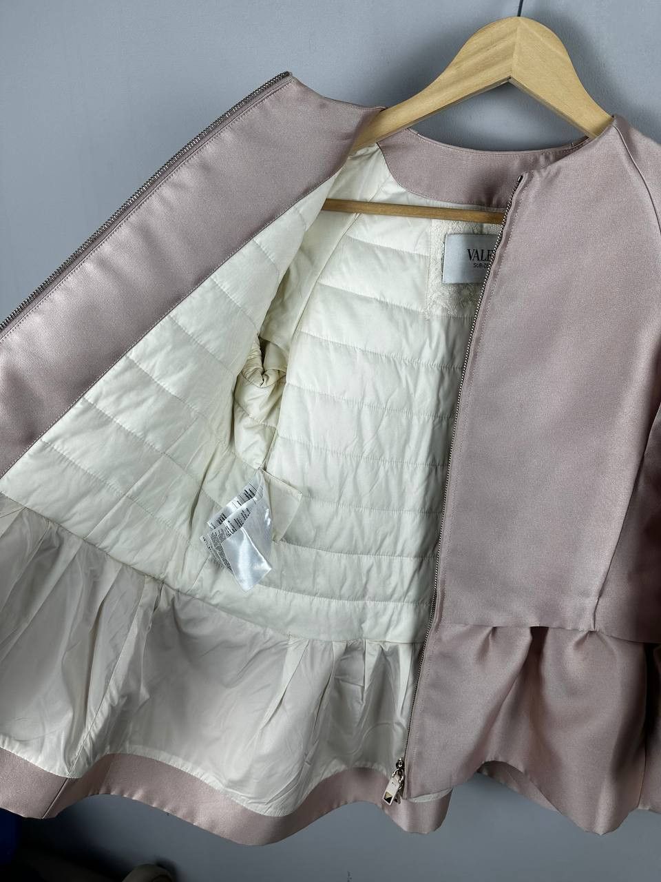 Valentino Valentino Sub Zero Couture 2013 Luxury Satine Down Jacket Size S / US 4 / IT 40 - 20 Thumbnail