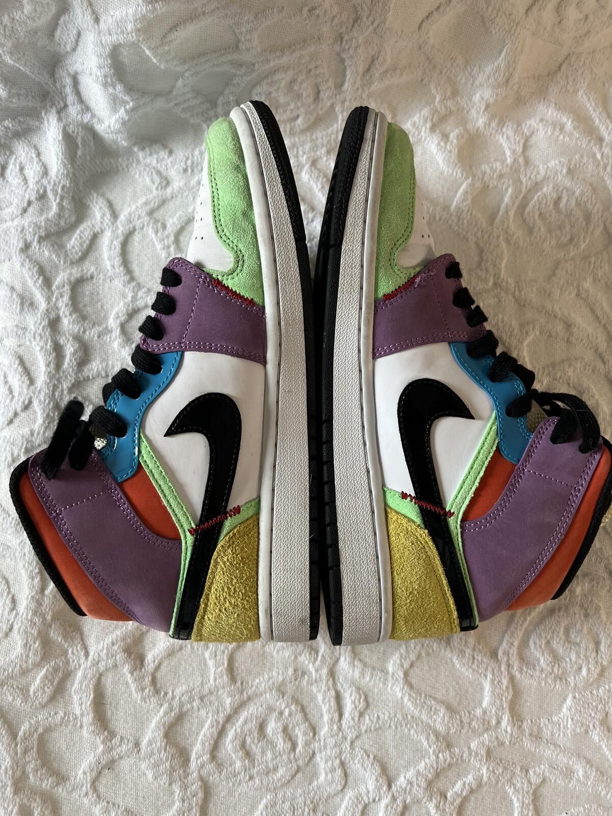 Nike Nike Air Jordan 1 Mid SE 'Lightbulb' Colorway, Women's 8 Size US 8 / IT 38 - 5 Thumbnail
