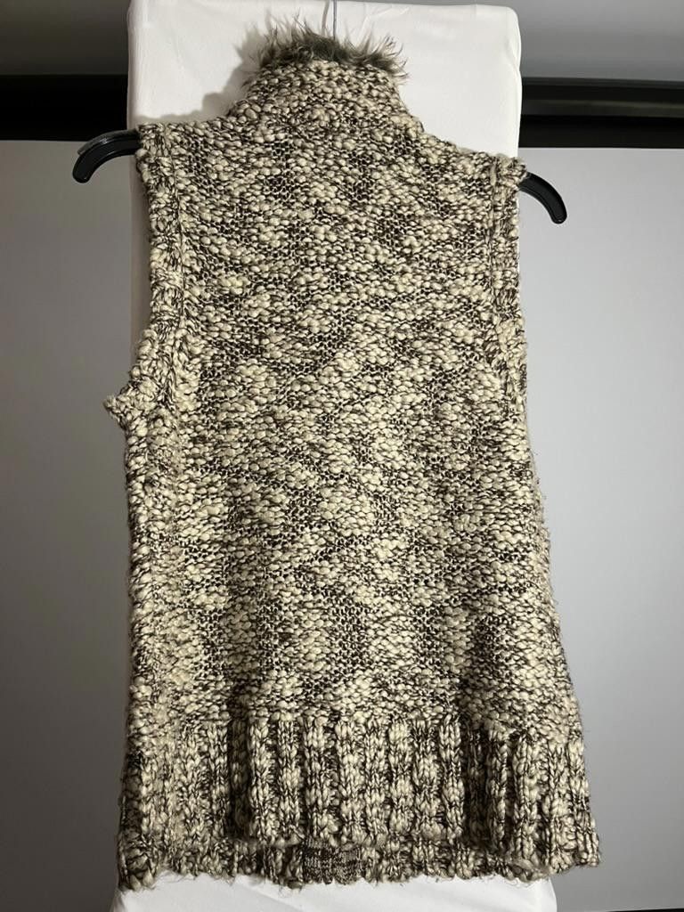 Charter Club Charter Club Petite Knit Vest with Faux Fur Collar Size S / US 4 / IT 40 - 2 Thumbnail