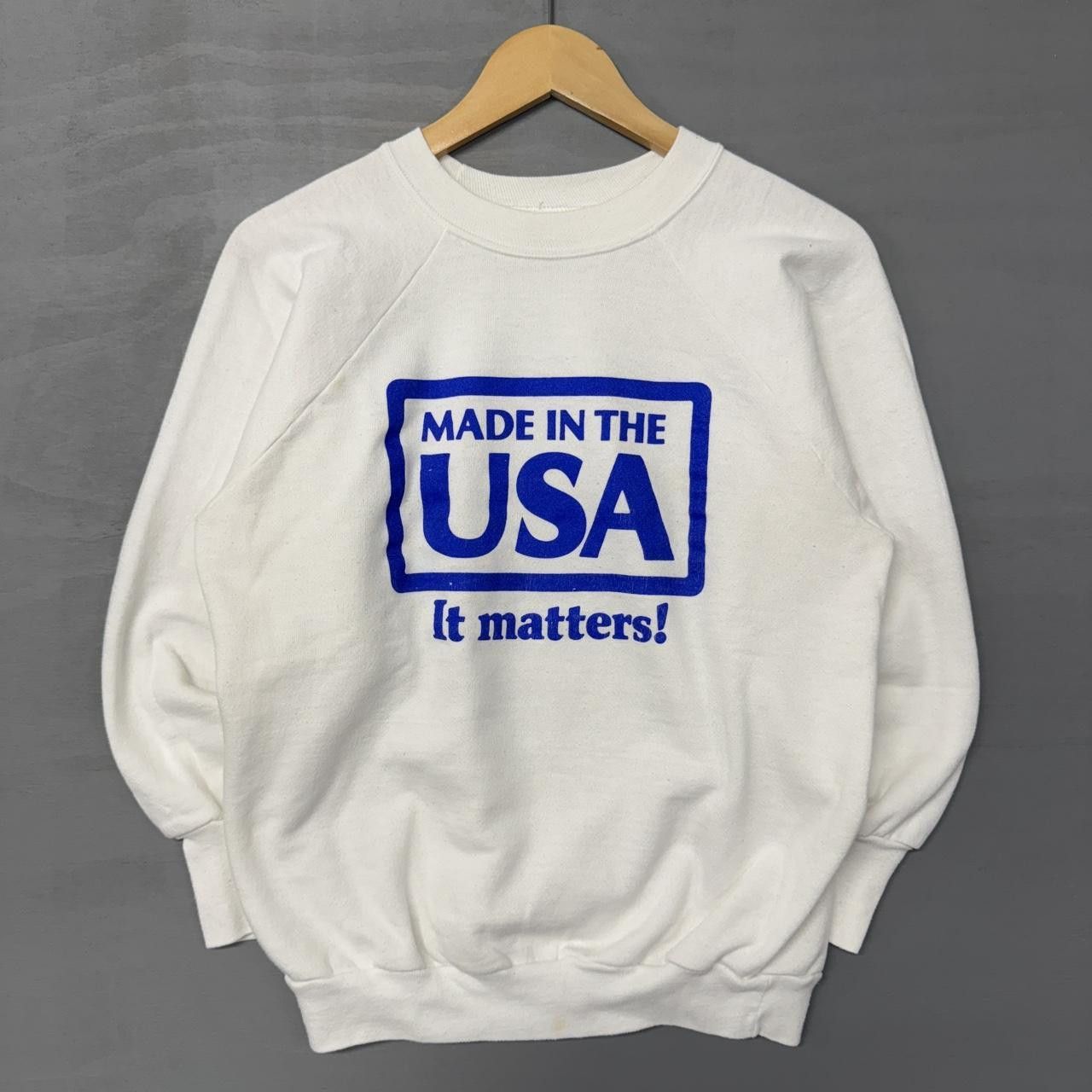 Signal Sport Vintage Made in USA It Matters White 90s Sweatshirt Large Size US L / EU 52-54 / 3 - 1 Thumbnail