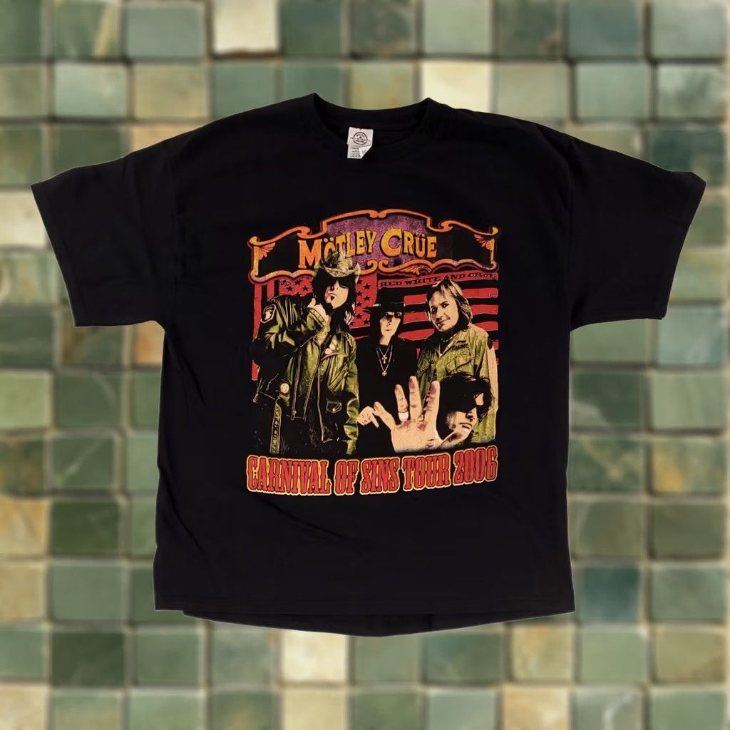 Vintage Motley Crue T Shirt Carnival of Sins Tour 2006 Black Short Sleeve Mens XL Size US XL / EU 56 / 4 - 1 Thumbnail
