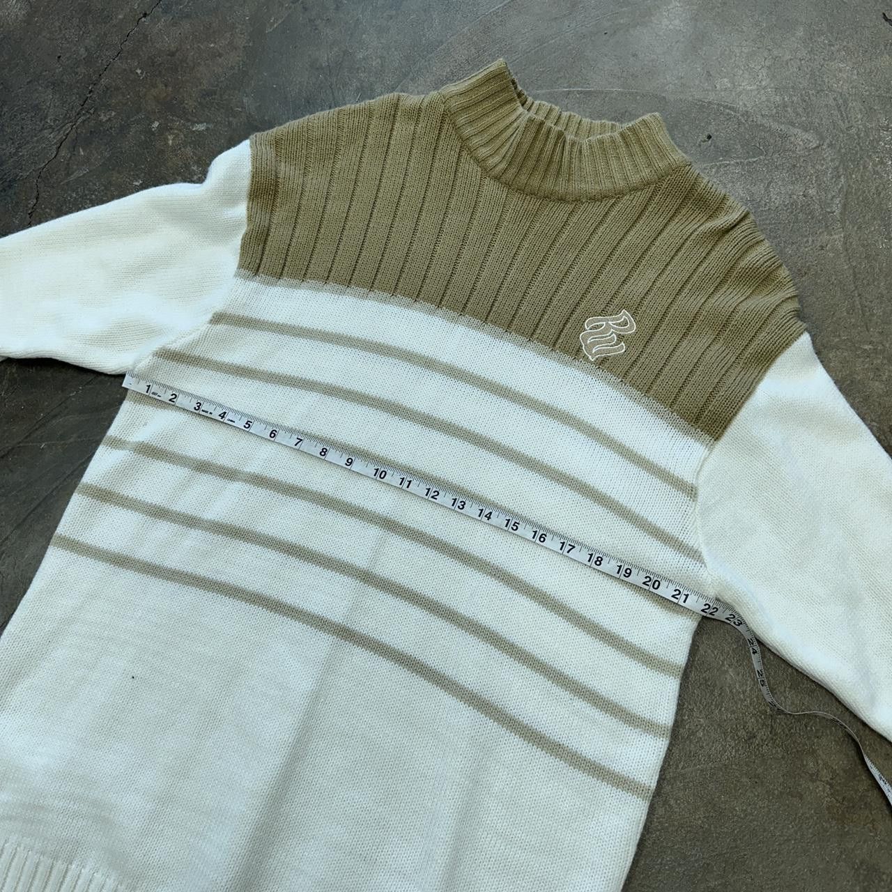 Rocawear Y2K Rocawear Baggy Sweater White and Brown XL Size US XL / EU 56 / 4 - 5 Thumbnail