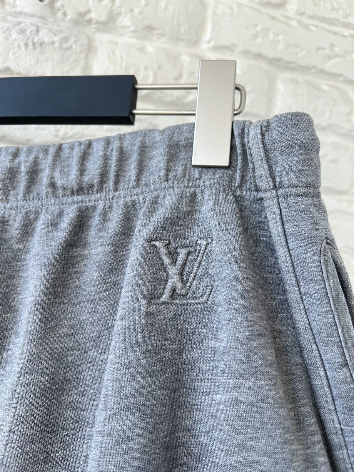 Louis Vuitton Louis Vuitton LV Logo Gray Pants Sweatpants Size 24" / US 00 / IT 34 - 4 Thumbnail