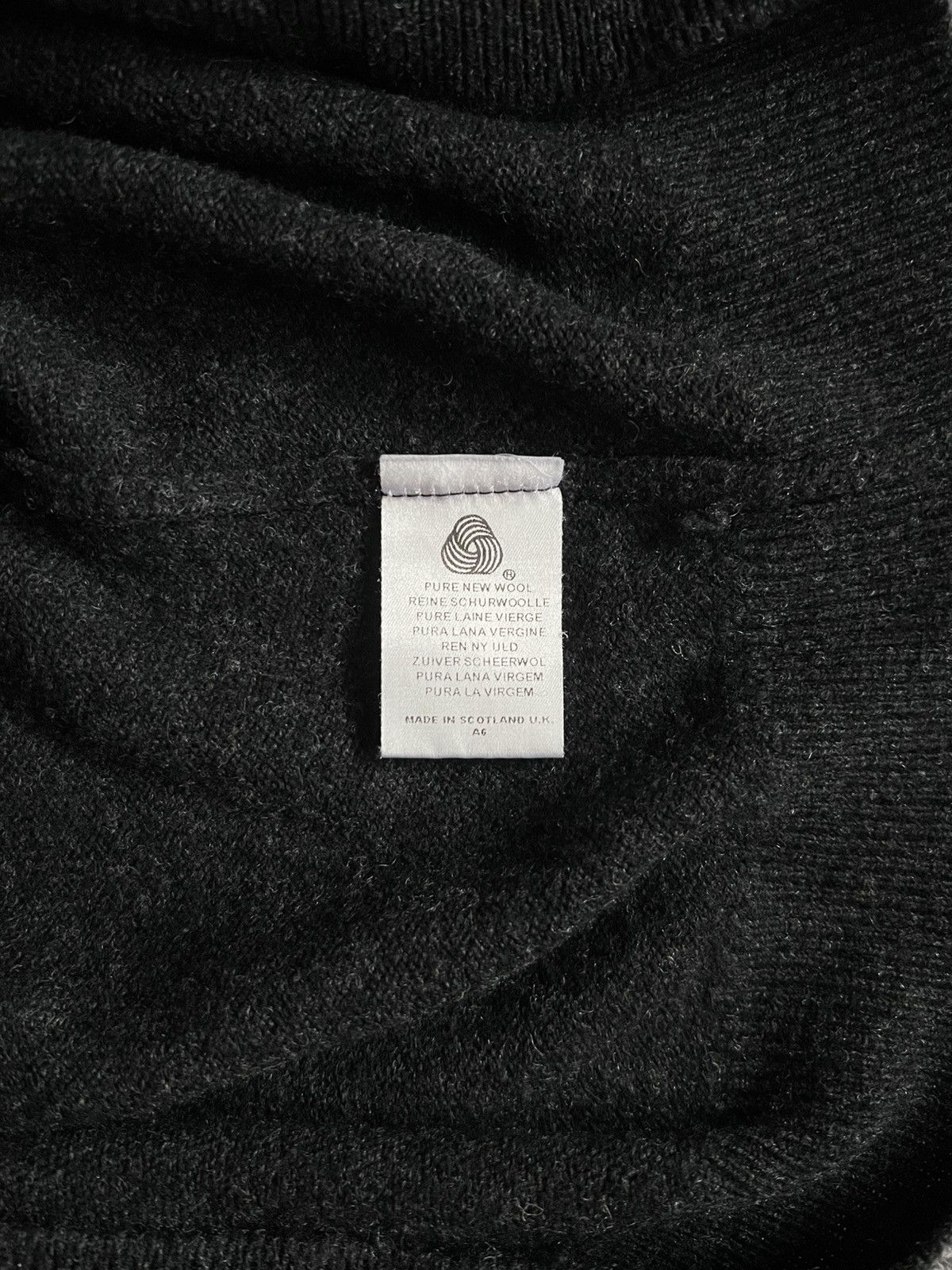 Burberry Vintage Burberry wool sweater Size US L / EU 52-54 / 3 - 8 Thumbnail