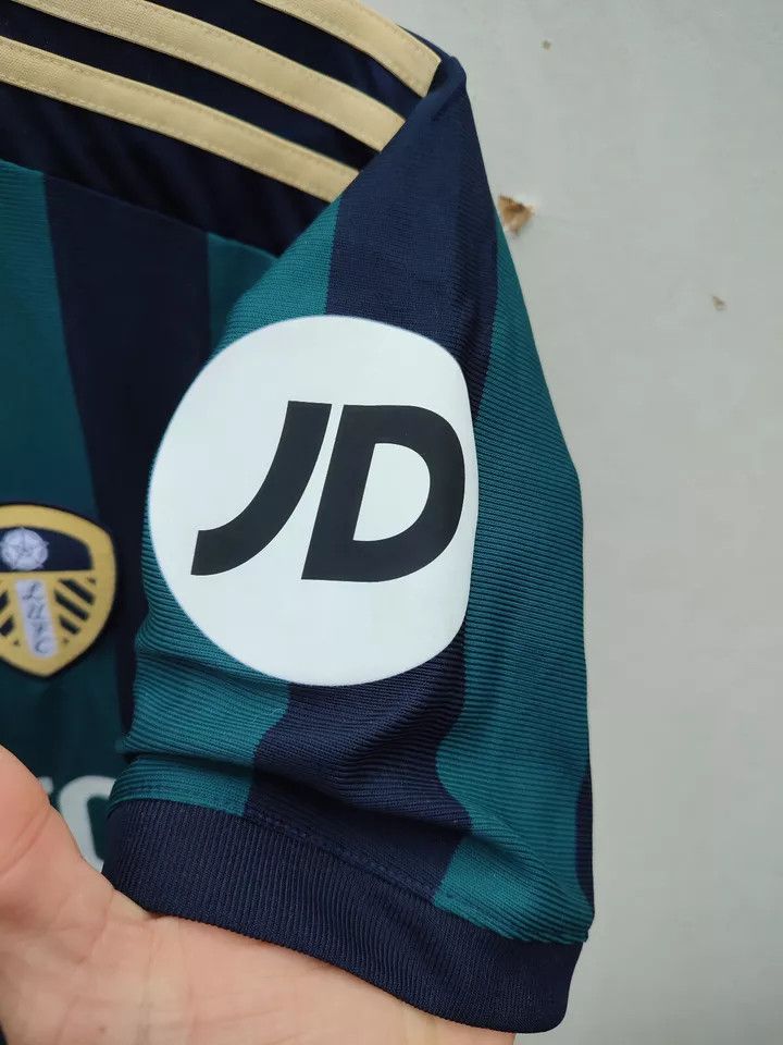 Adidas Leeds United 2020/21 away FOOTBALL Kit SHIRT SOCCER JERSEY Size US S / EU 44-46 / 1 - 2 Thumbnail