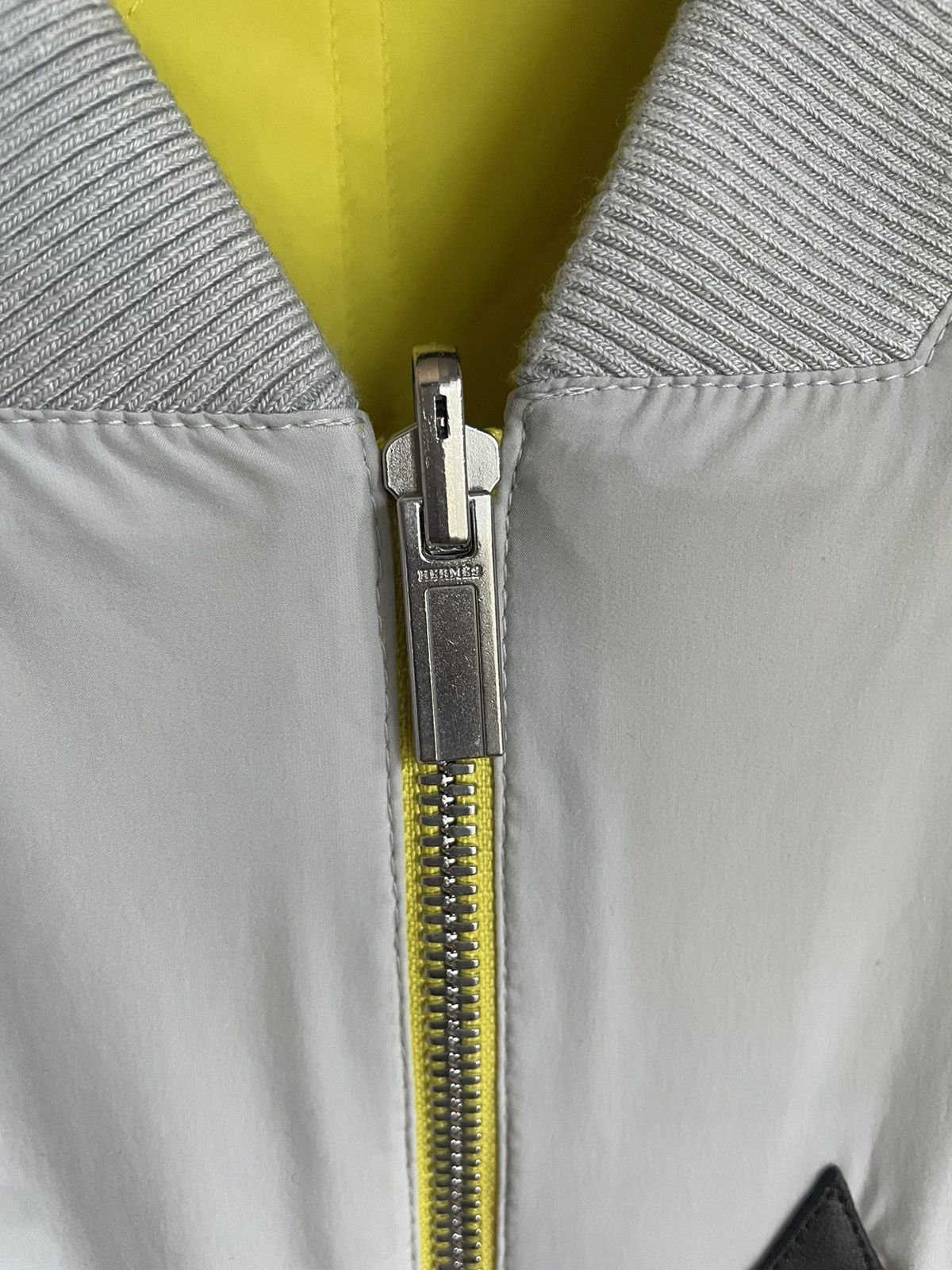 Hermes HERMES REVERSIBLE BOMBER GREY YELLOW POLYESTER PADDED QUILT Size US L / EU 52-54 / 3 - 2 Thumbnail