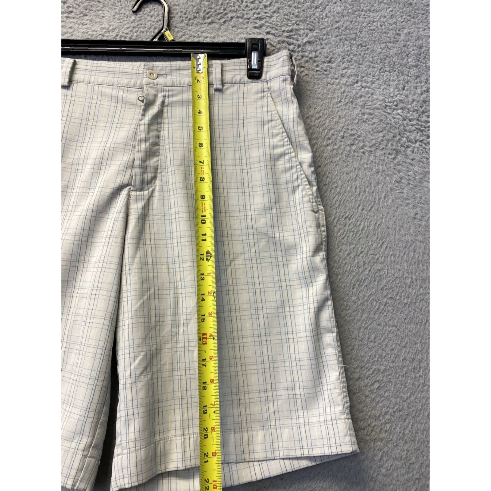 Nike Nike Flex Golf Shorts Mens 32 Beige Plaid Slim Waist 10in Inseam Breathable Lightweight Logo Zip Pocket Golf Casual Spring Summer Size US 32 / EU 48 - 3 Thumbnail