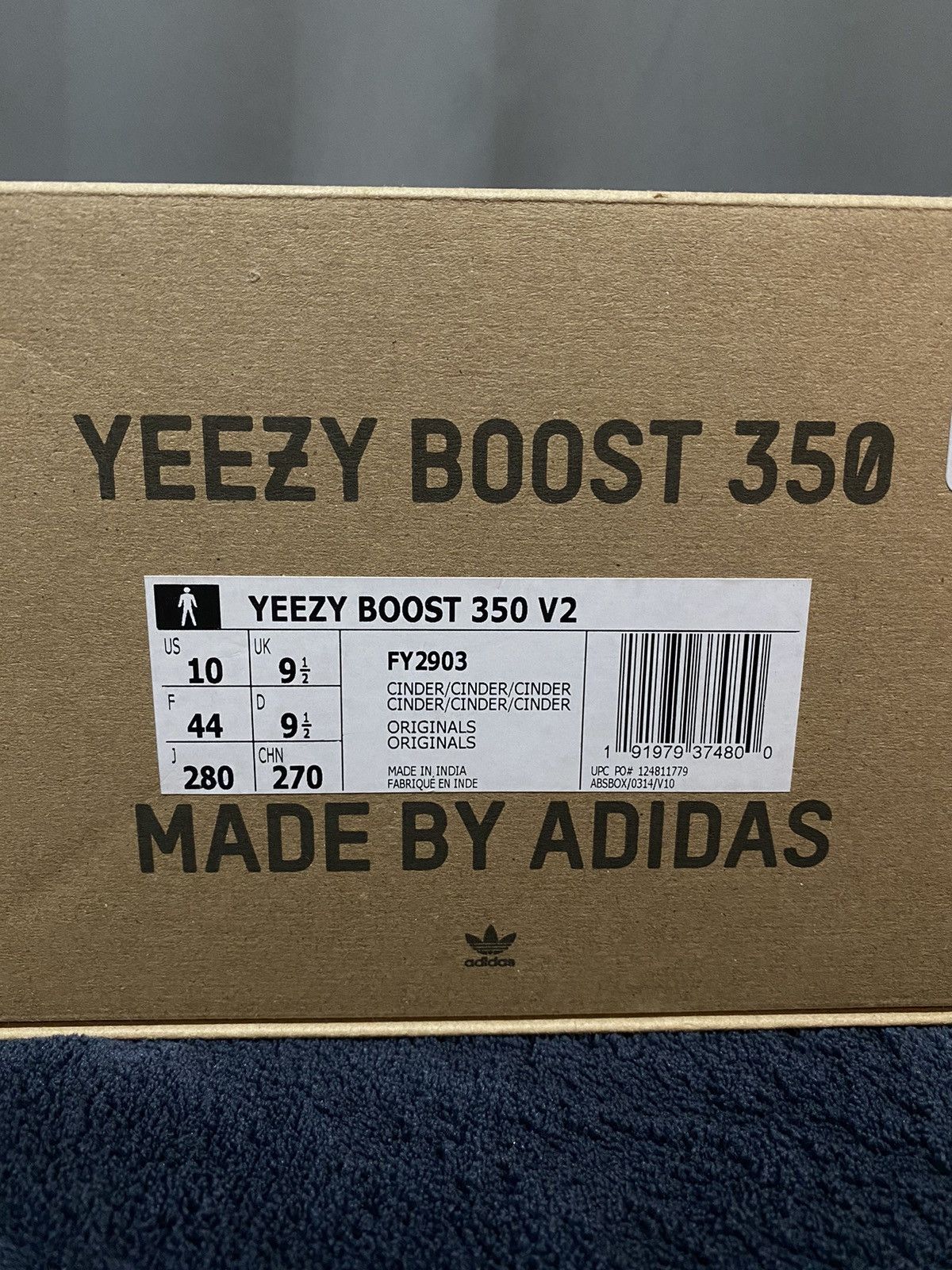 Yeezy Adidas Yeezy Boost 350 v2 Cinder Size US 10 / EU 43 - 8 Thumbnail