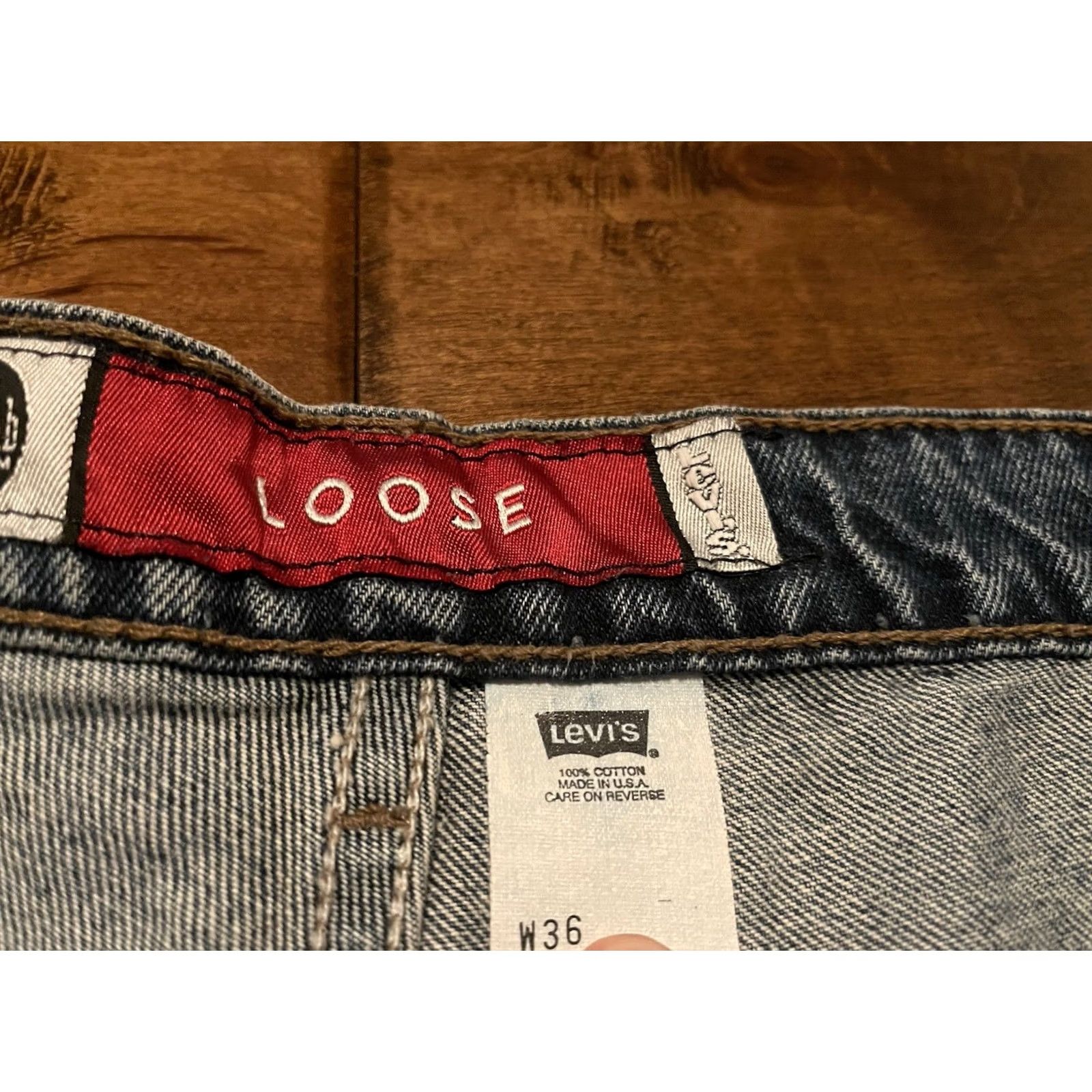 Levi's VINTAGE Y2K Levi's Silvertab Denim Jean Shorts USA Loose Baggy Mens 36 Blue 90s Size US 36 / EU 52 - 3 Thumbnail