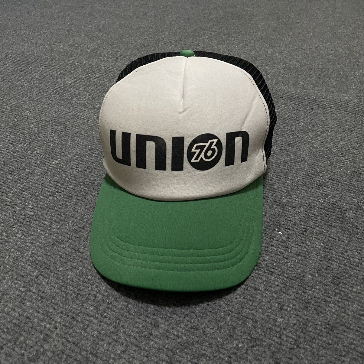 Vintage Vintage 76 Lubricant Racing Trucker Hat Size ONE SIZE - 1 Thumbnail