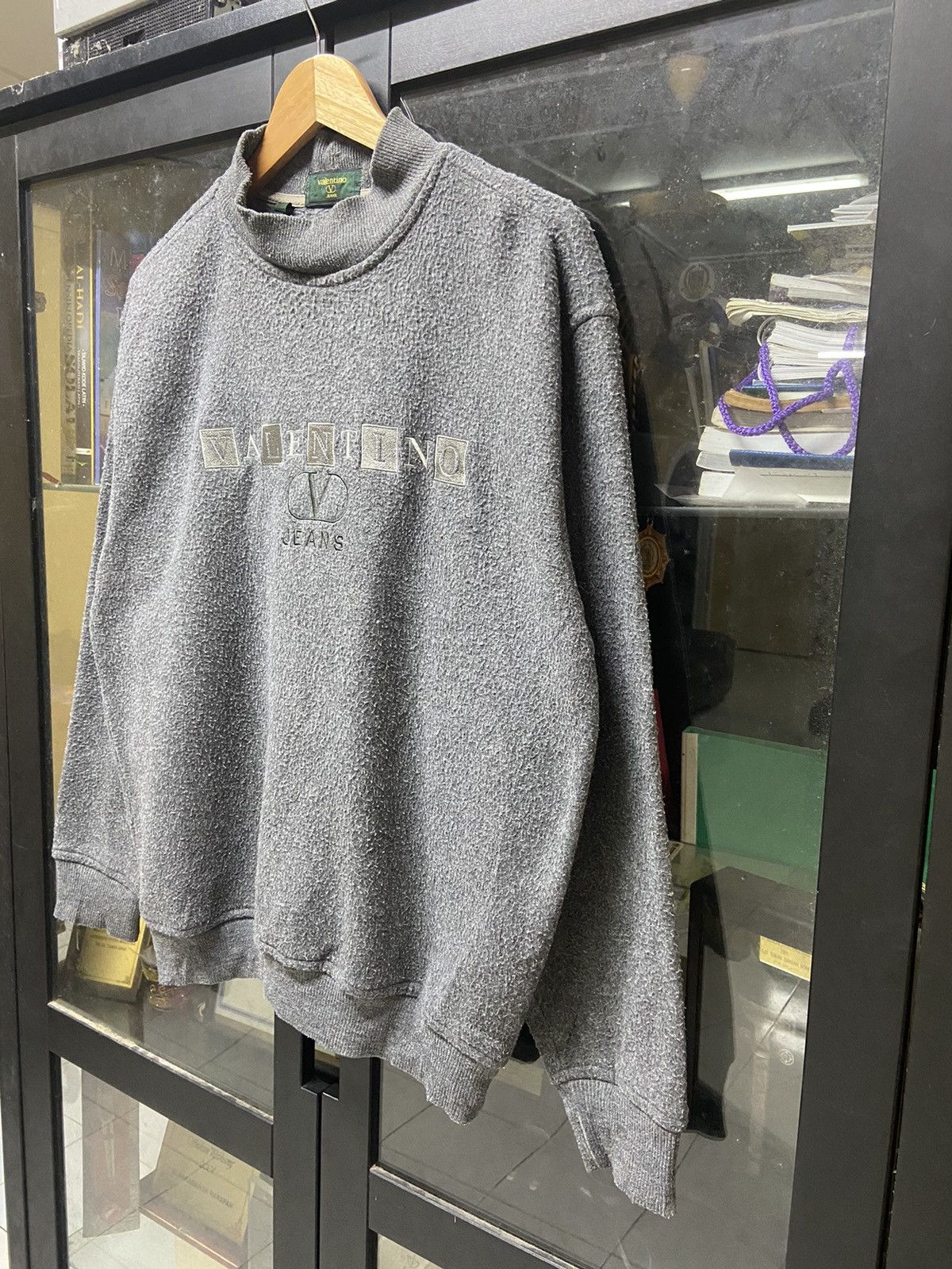 Valentino × Vintage Valentino Jeans SpellOut Sweatshirt Size US M / EU 48-50 / 2 - 3 Thumbnail