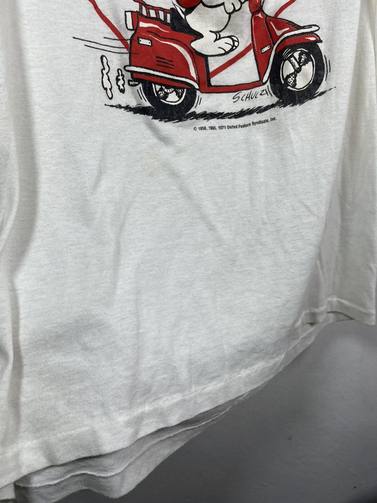 Vintage Vintage 80’s JOE OUTGRAGES SNOOPY TEE Size US M / EU 48-50 / 2 - 7 Thumbnail