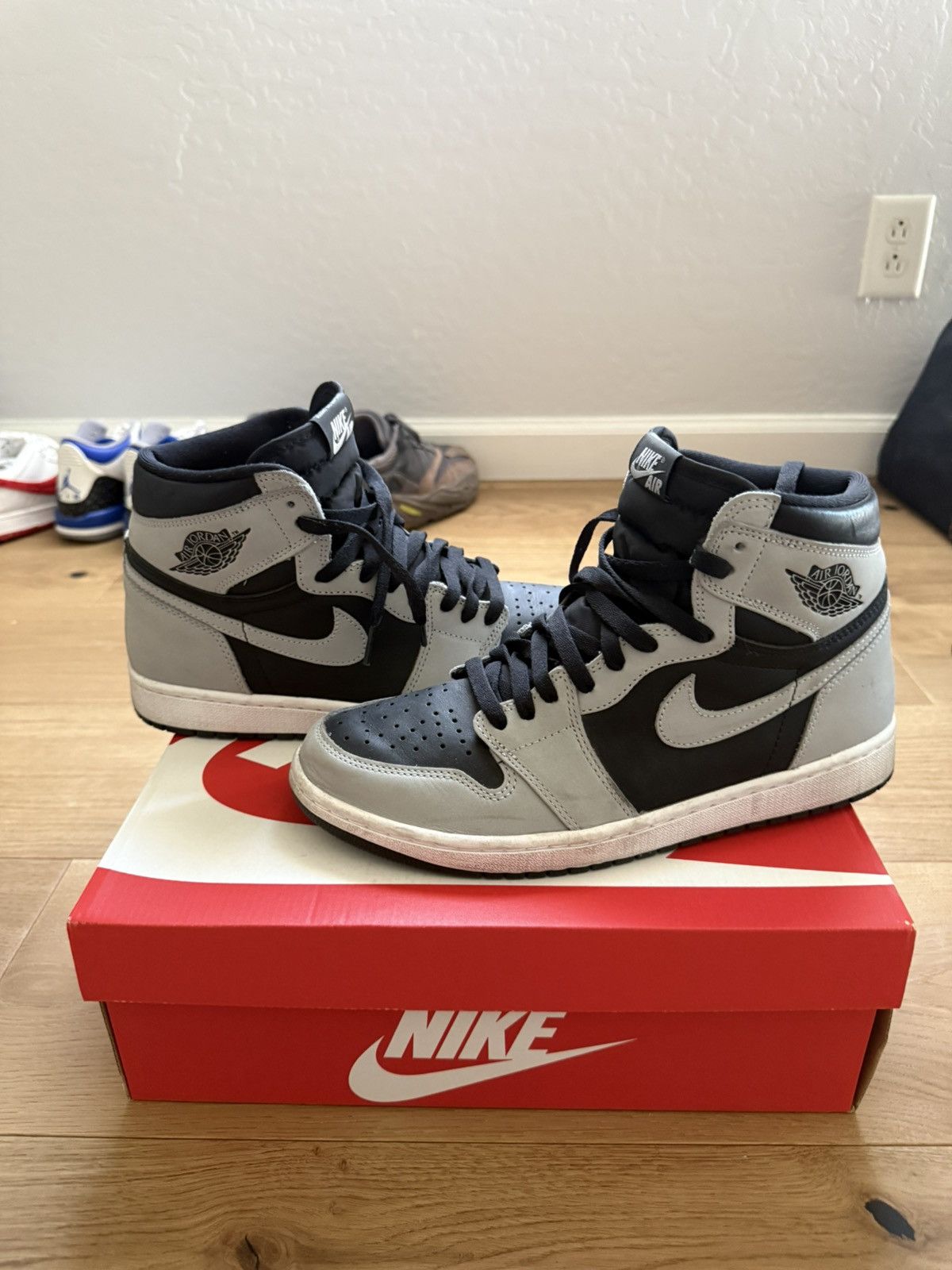Jordan Brand NIKE AIR JORDAN 1 HI TOP SHADOW 2.0 SNEAKERS Size US 10 / EU 43 - 1 Thumbnail