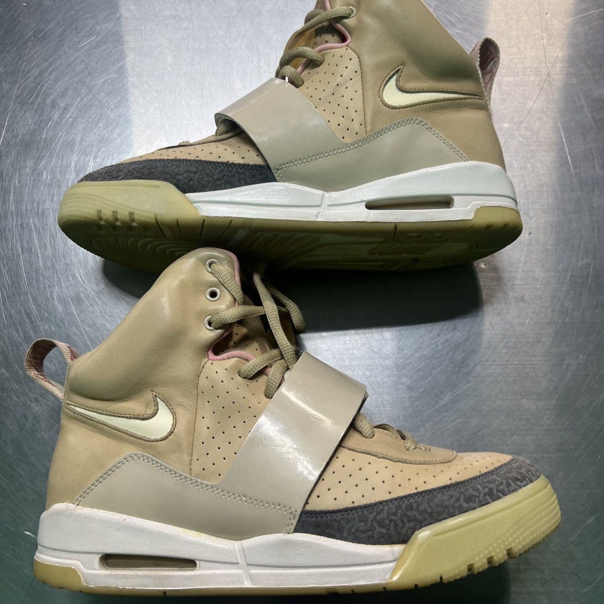 Yeezy Nike air yeezy 1 net tan Size US 10.5 / EU 43-44 - 1 Thumbnail