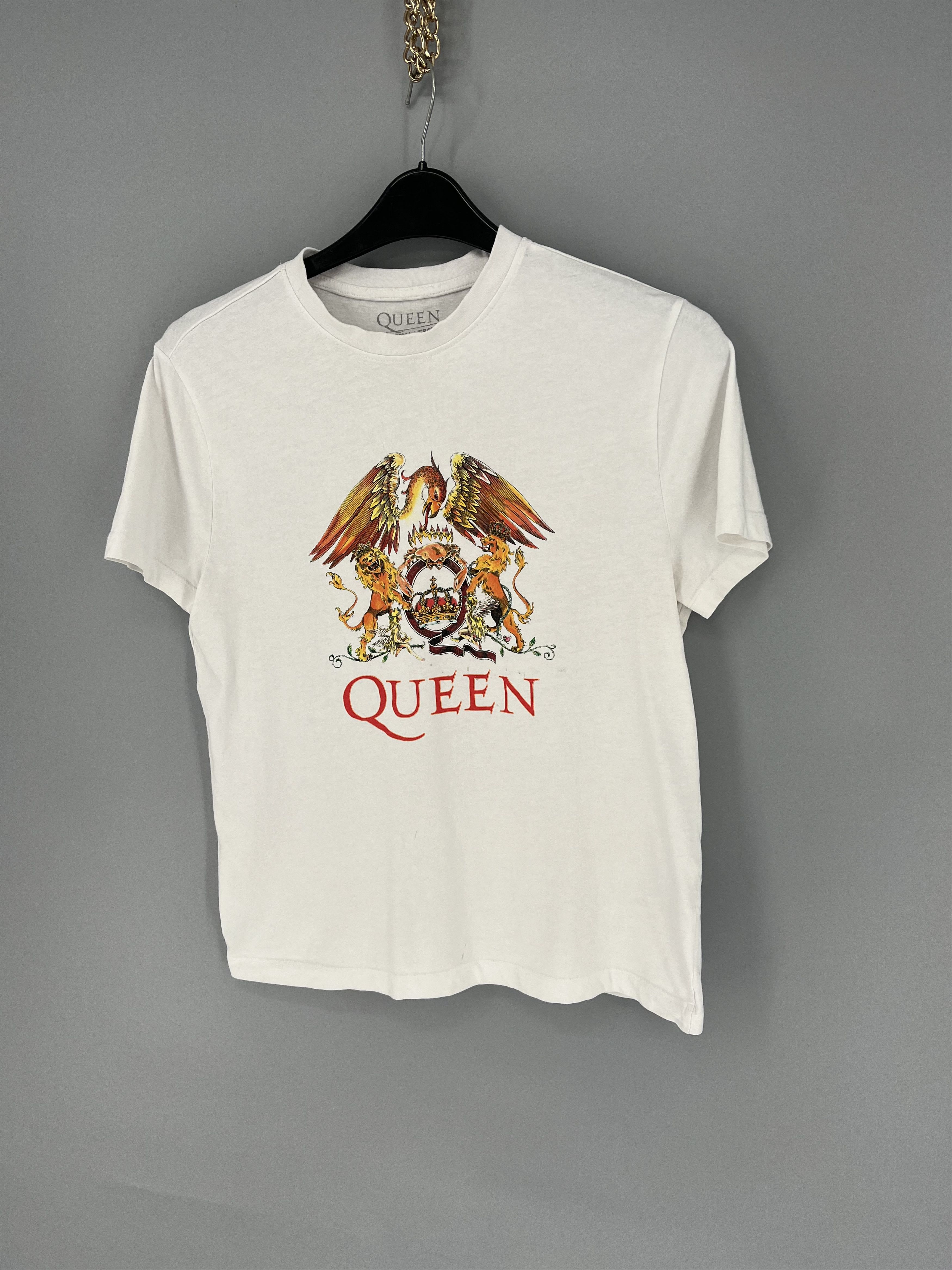 Band Tees Vintage Y2k Hanes Queens Band Tee Streetwear Style Size US S / EU 44-46 / 1 - 3 Thumbnail