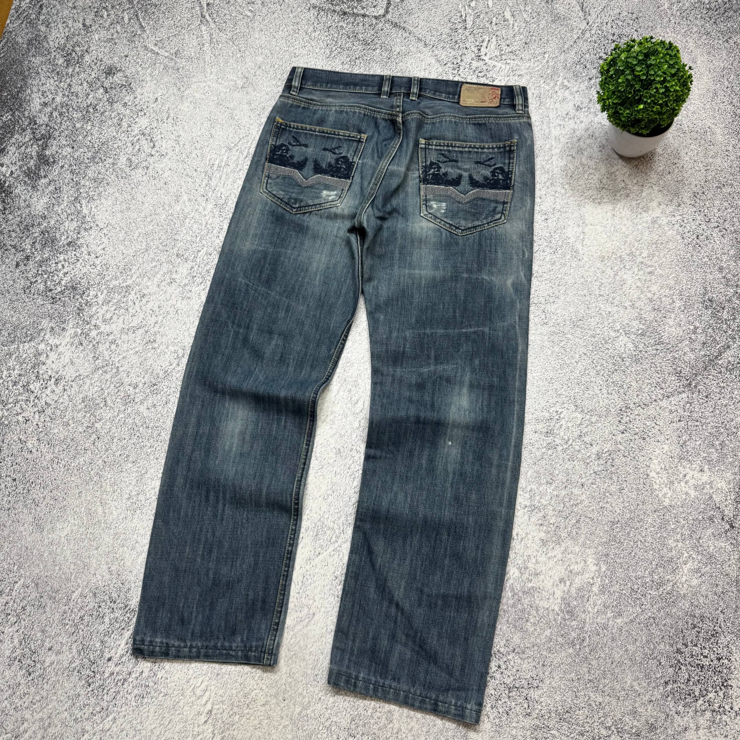 Diesel Diesel Industry BaggyFaded Big Logo Denim Jeans Mens Size 34 Size US 34 / EU 50 - 14 Thumbnail