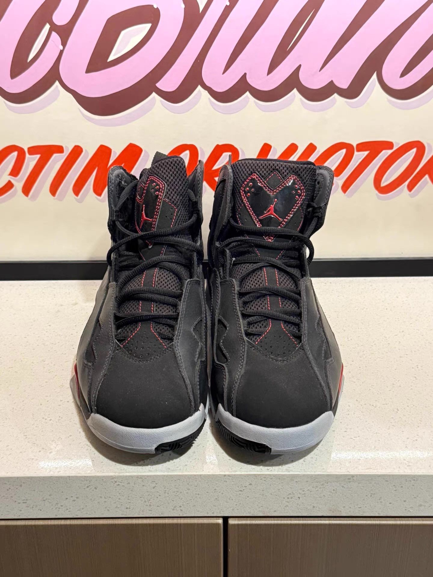 Nike Jordan True Flight basketball shoes。 Ｑ20 Size US 7.5 / EU 40-41 - 2 Thumbnail