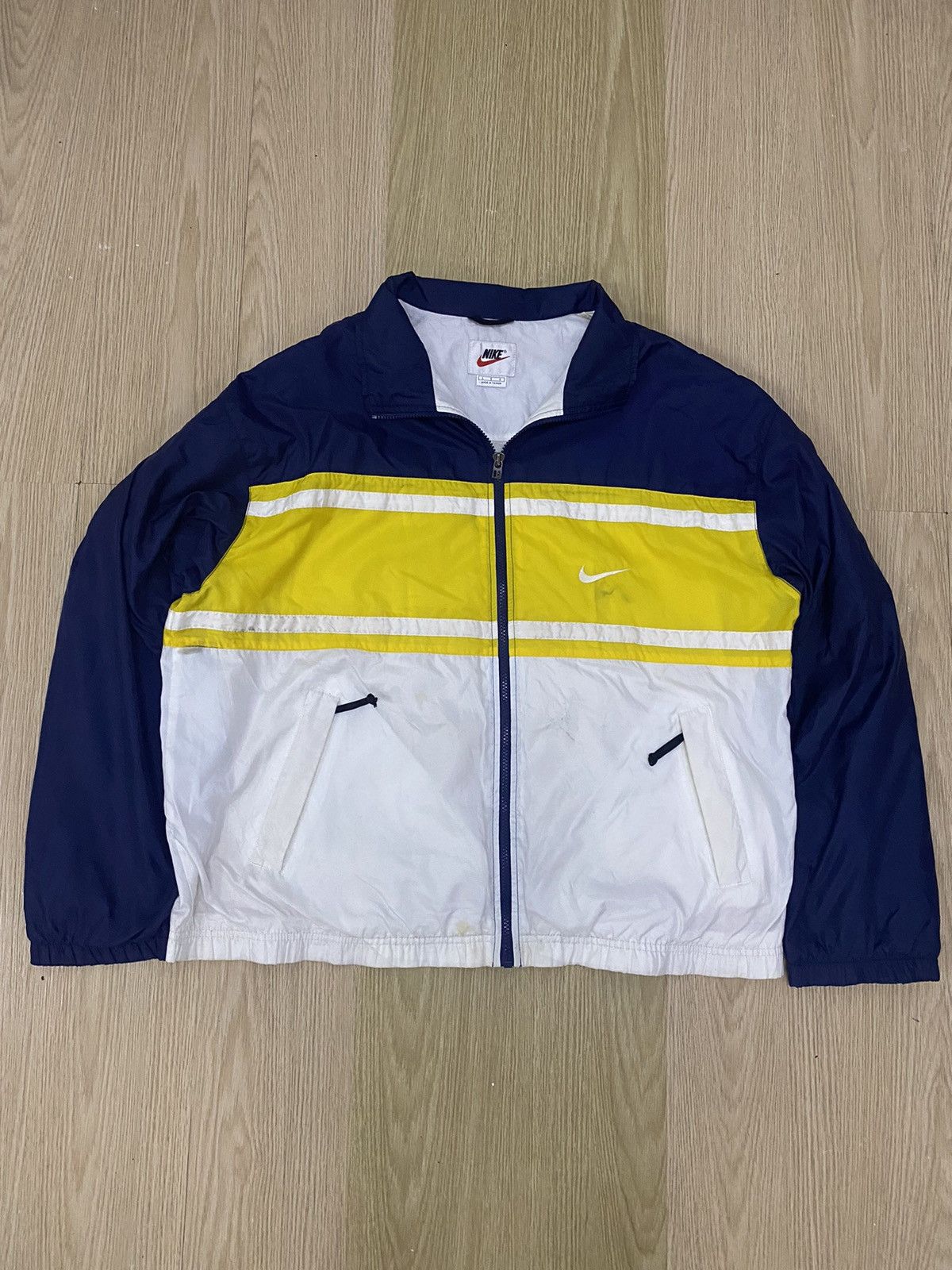 Nike × Vintage Vintage Nike swoosh logo windbreaker jacket Size US L / EU 52-54 / 3 - 1 Thumbnail