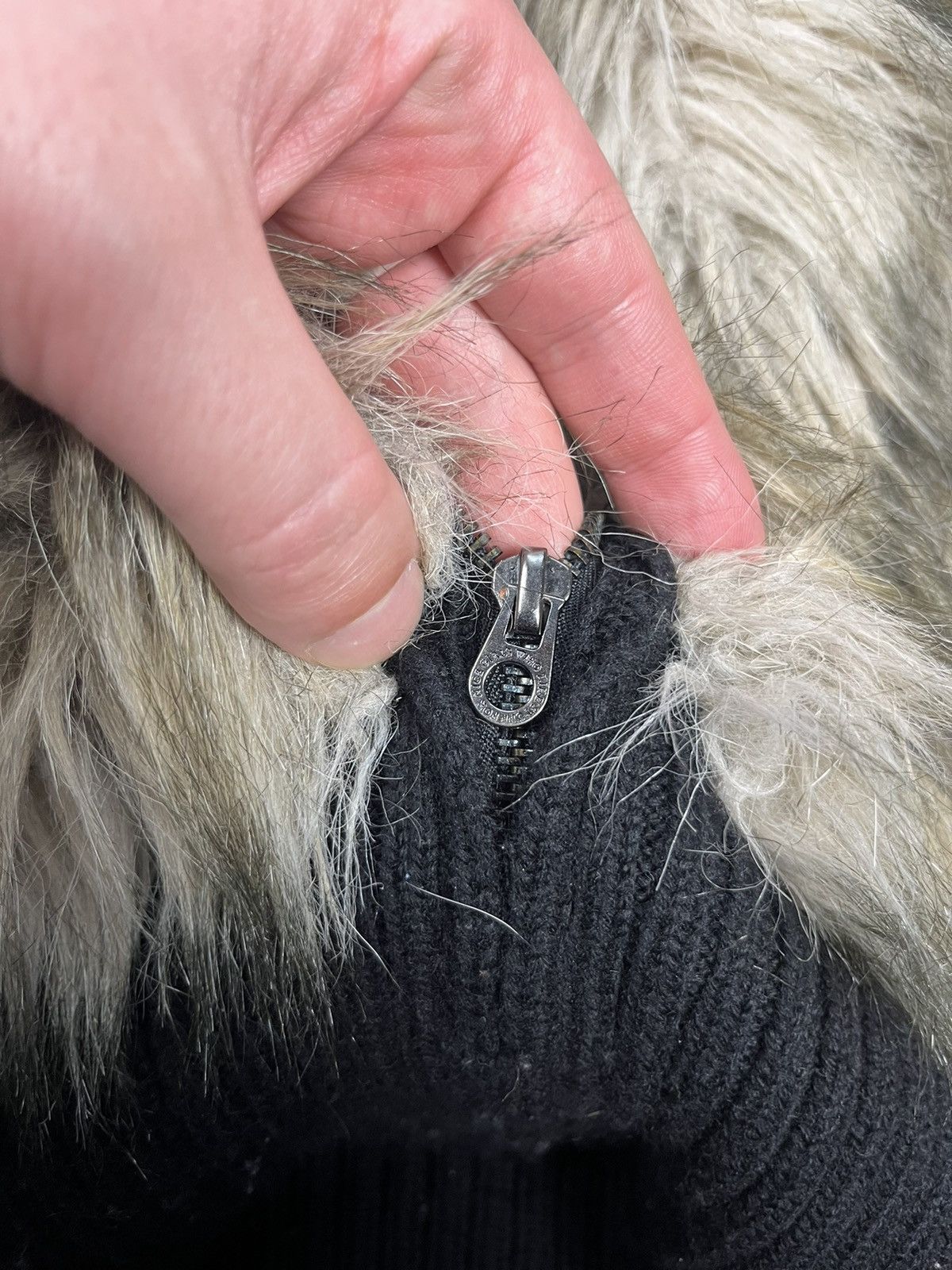 Juicy Couture Vintage Y2k Juicy Couture Fur Zip Vest Womens 00s Size XL / US 12-14 / IT 48-50 - 4 Thumbnail