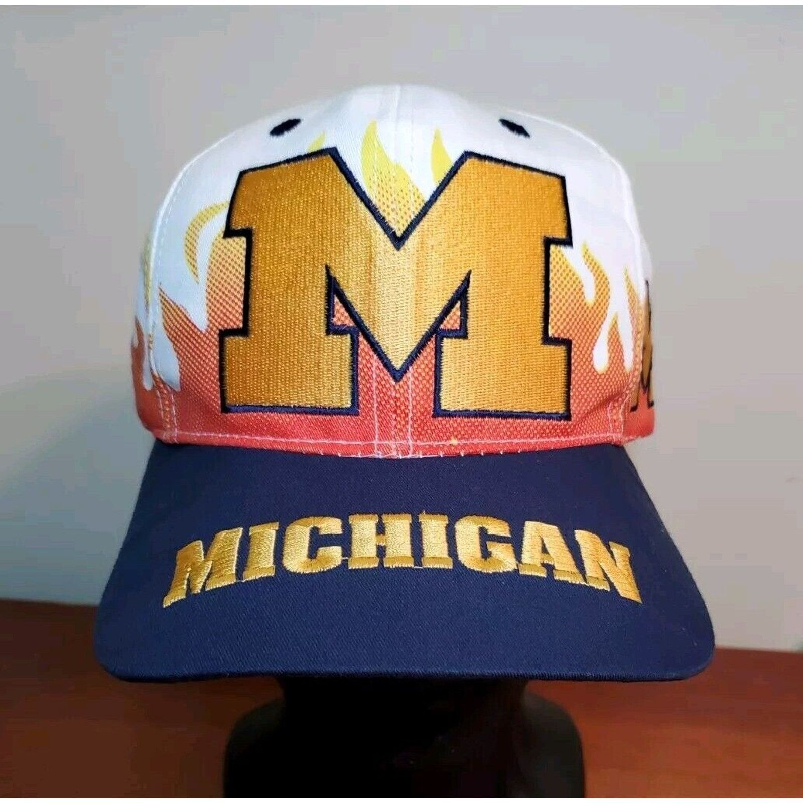 Rare Vintage University of Michigan outlets Front Row On Fire Snapback Hat