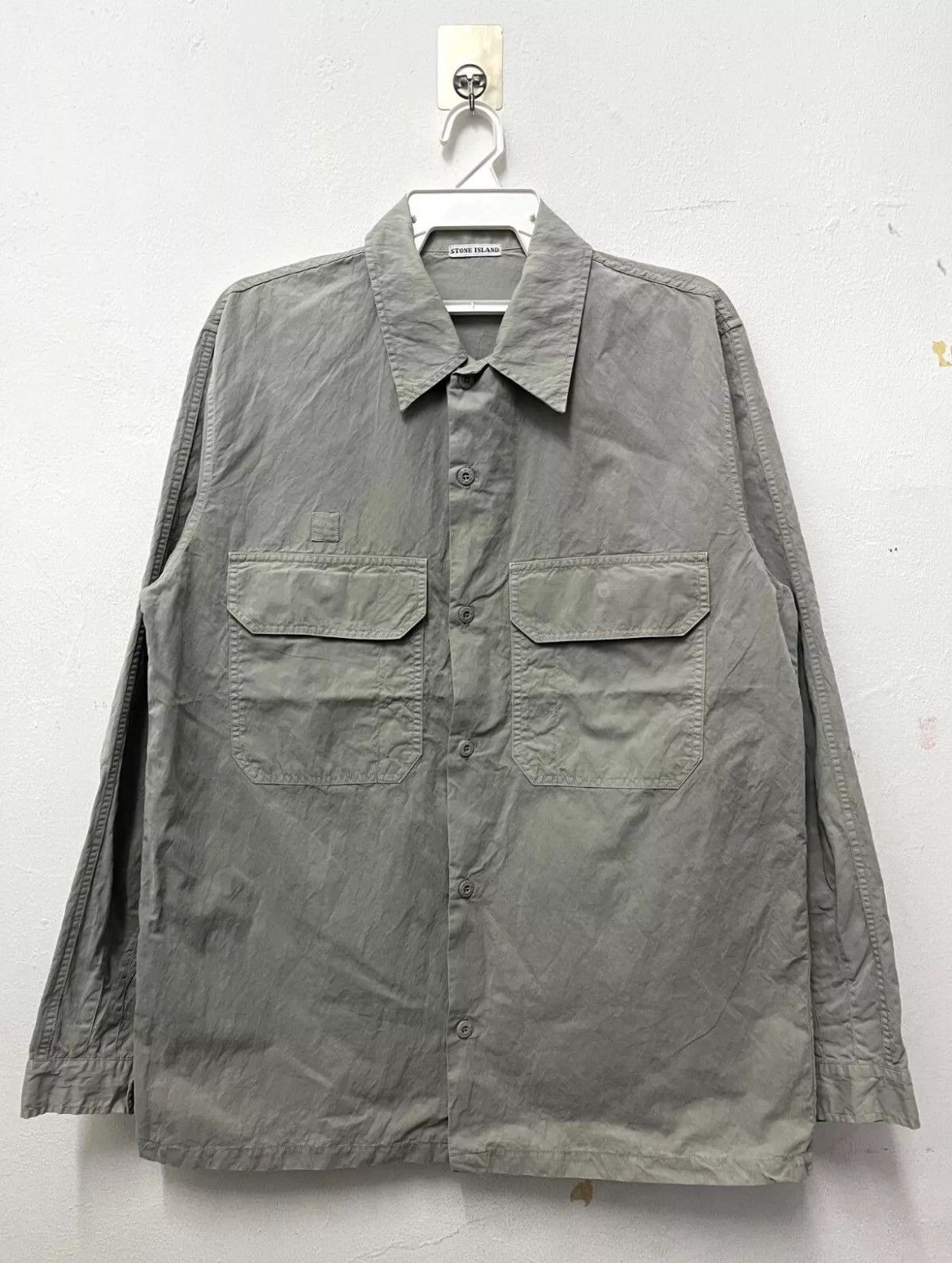 Stone Island Stone Island Vintage Matte Grey LS Double Pocket Button Up Size US L / EU 52-54 / 3 - 1 Thumbnail
