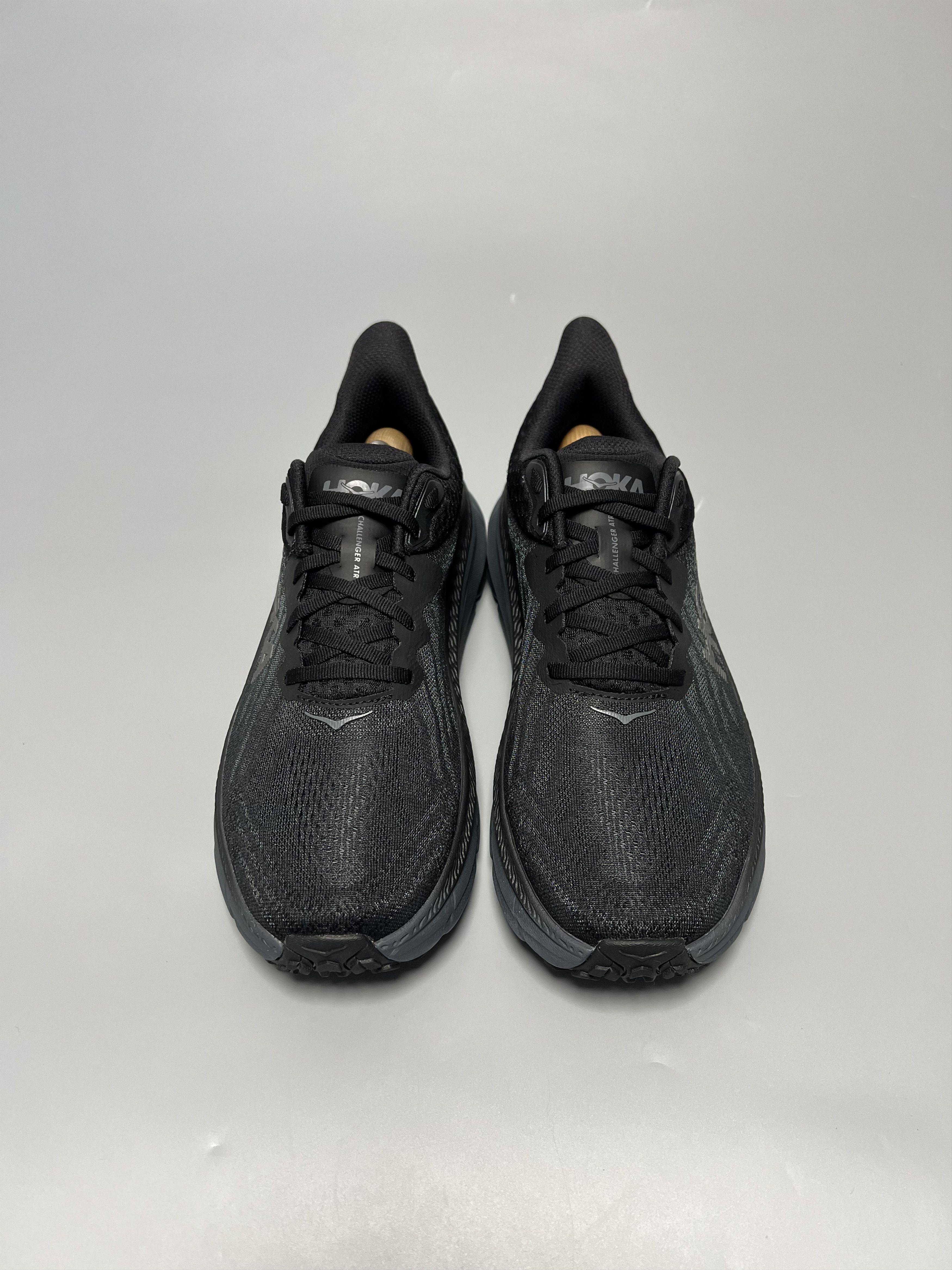 Hoka 9.5EE Hoka One One Challenger ATR 7 Wide Running Shoes Size US 9.5 / EU 42-43 - 4 Thumbnail