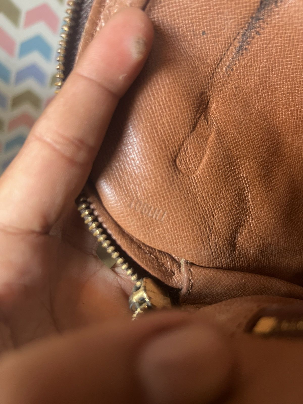 Louis Vuitton VINTAGE LOUIS VUITTON CLUCT BAG Size ONE SIZE - 9 Thumbnail