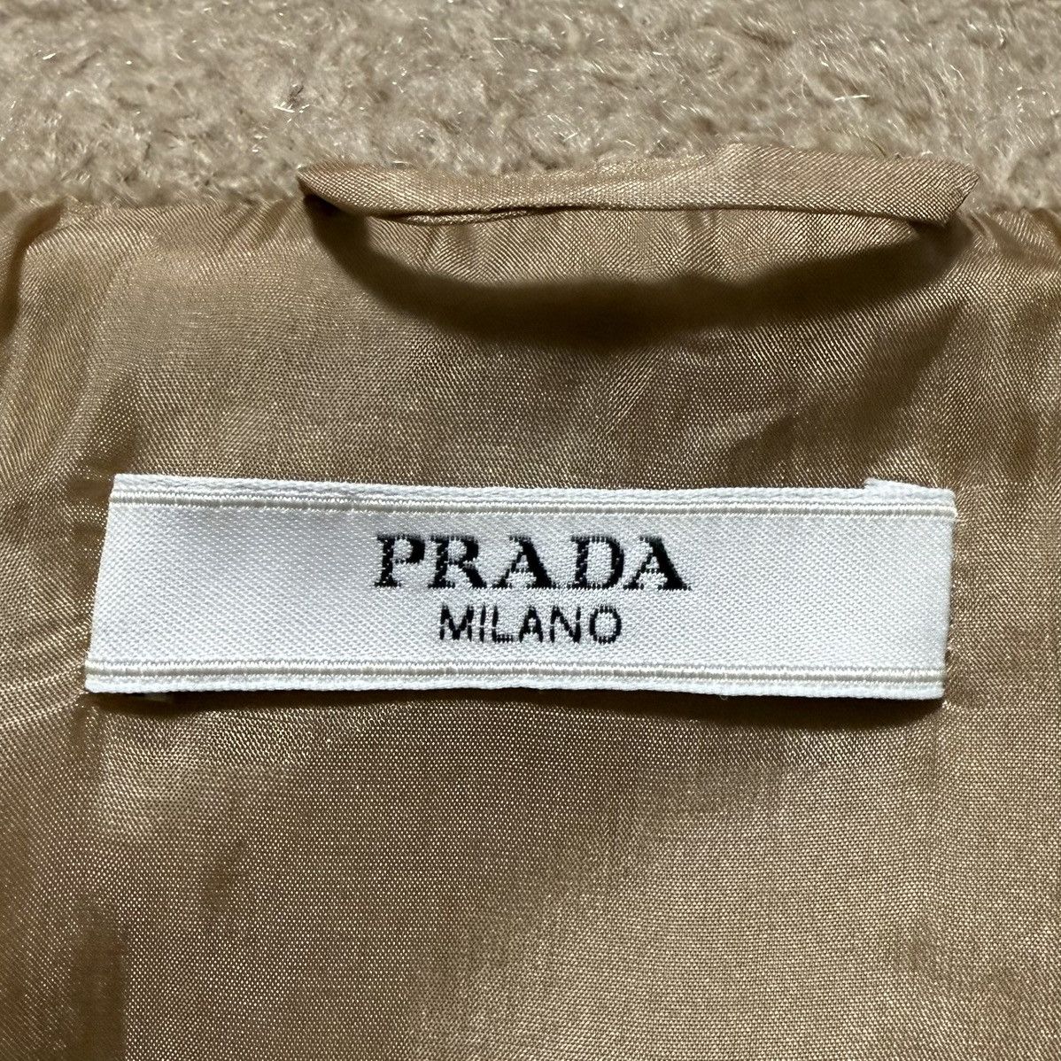 Prada Genuine Prada ribbed trim ball button knit jacket 36 beige Size XS / US 0-2 / IT 36-38 - 2 Thumbnail
