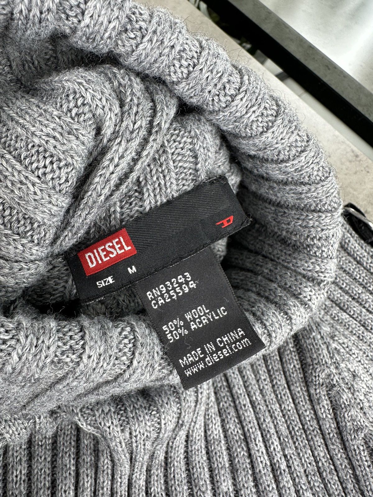 Diesel Diesel Strappy Sweater Size US M / EU 48-50 / 2 - 2 Thumbnail