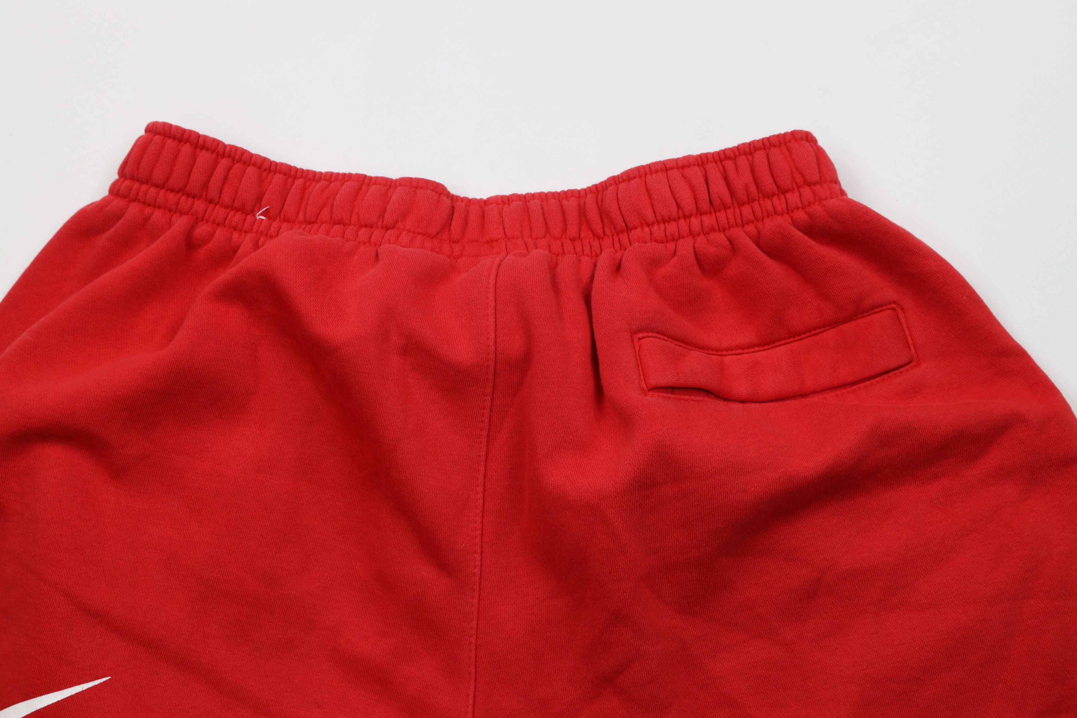Nike × Vintage Vintage Nike Swoosh Logo Above Knee Sweatpants Shorts Red Size US 34 / EU 50 - 9 Thumbnail