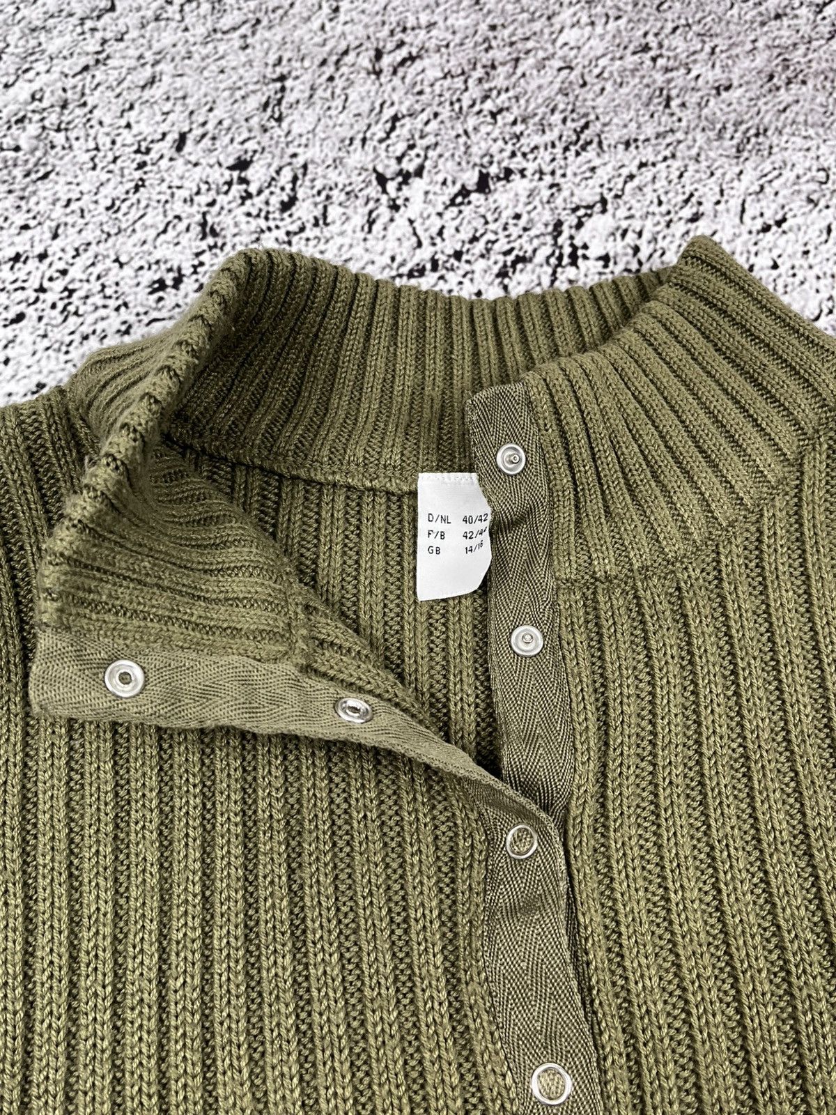 Japanese Brand Vintage Y2K ribbed 1/4 sweater 00s style streetwear Size US S / EU 44-46 / 1 - 6 Thumbnail