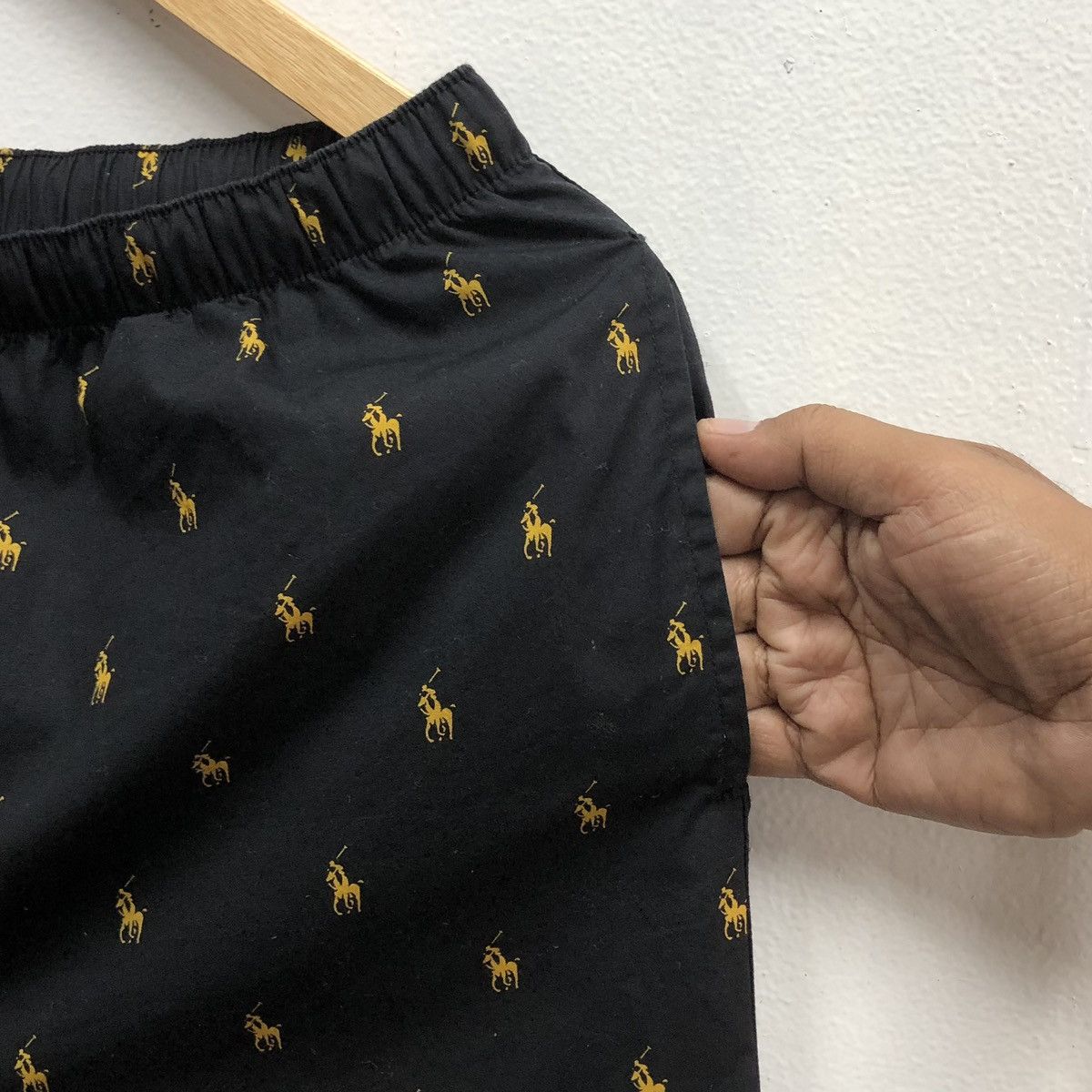 Ralph Lauren Polo By Ralph Lauren Overprint Logo Short Pants Size US 34 / EU 50 - 6 Thumbnail