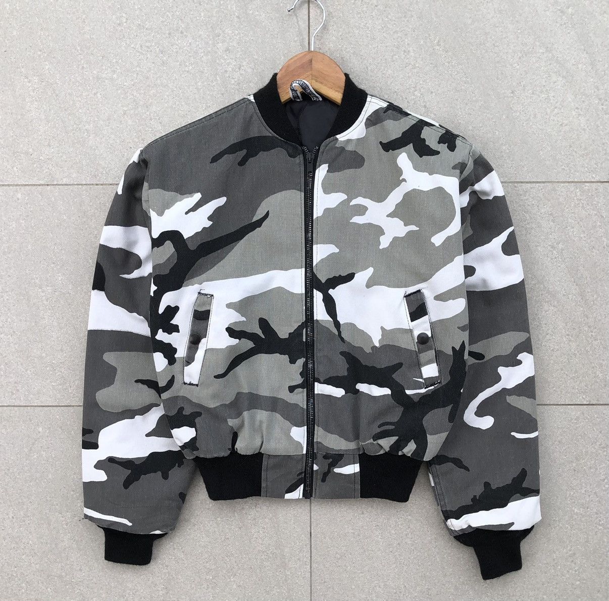 Alpha Industries Vintage Camo MA-1 Flyer’s Intermediate Bomber Jacket USA 🇺🇸 Size M / US 6-8 / IT 42-44 - 4 Thumbnail