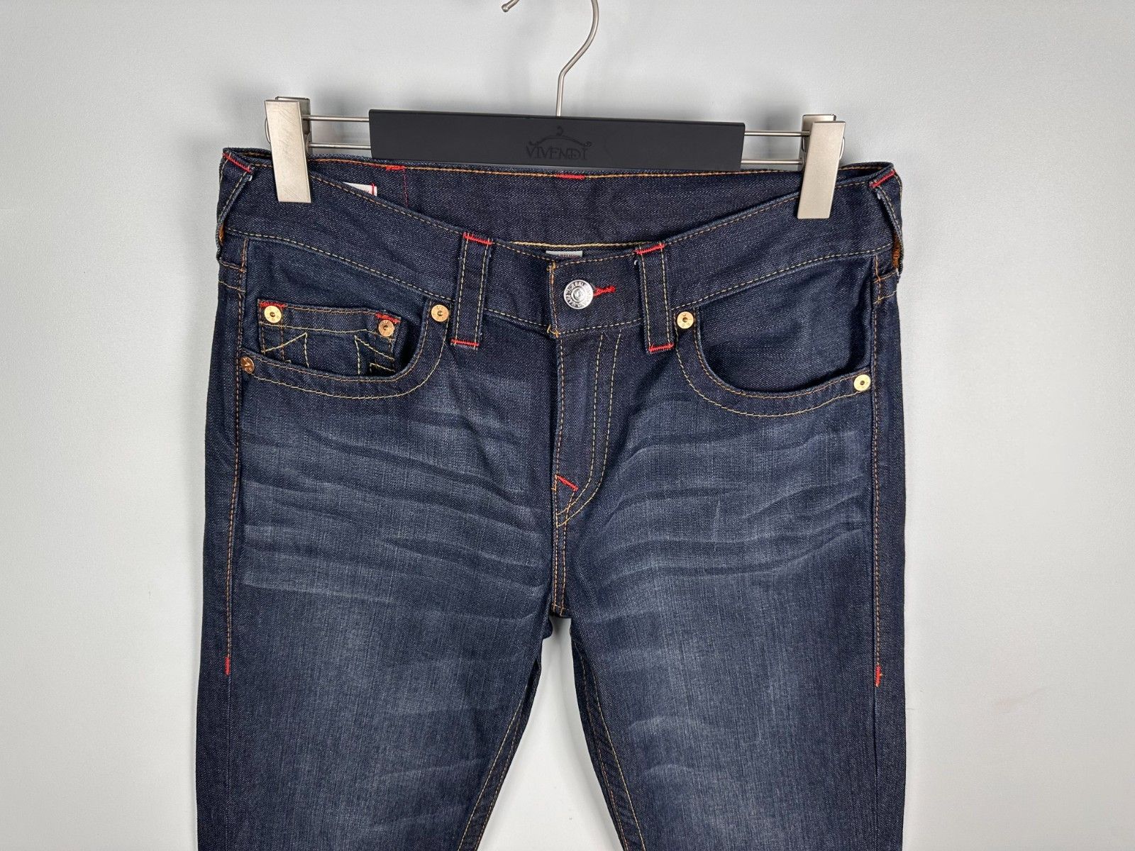 True Religion True Religion Rocco Relaxed Skinny Jeans Red Stitching Sz 32 Size US 32 / EU 48 - 6 Thumbnail